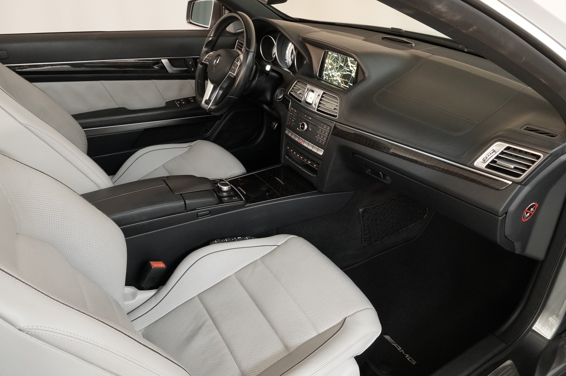 MERCEDES-BENZ E 500 7G-Tronic-image-11