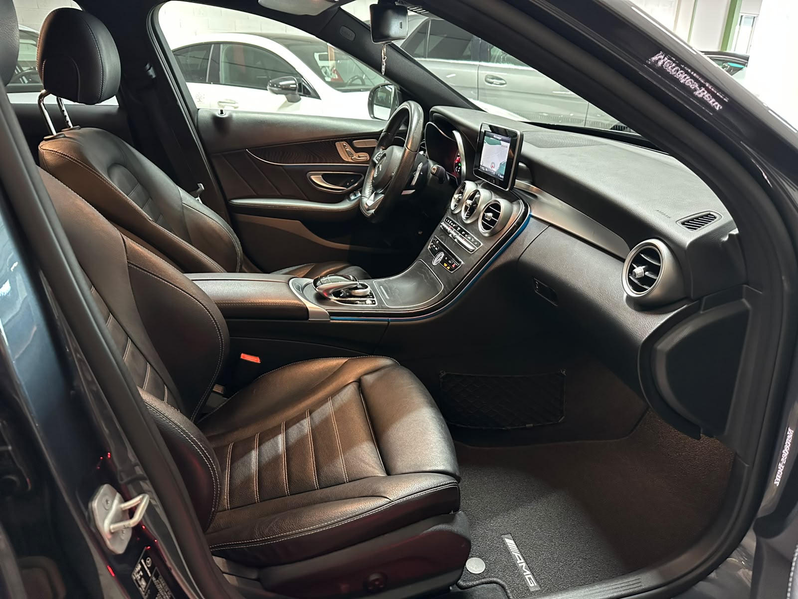 MERCEDES-BENZ C 250 BlueTEC Exclusive 4Matic 7G-Tronic-image-9