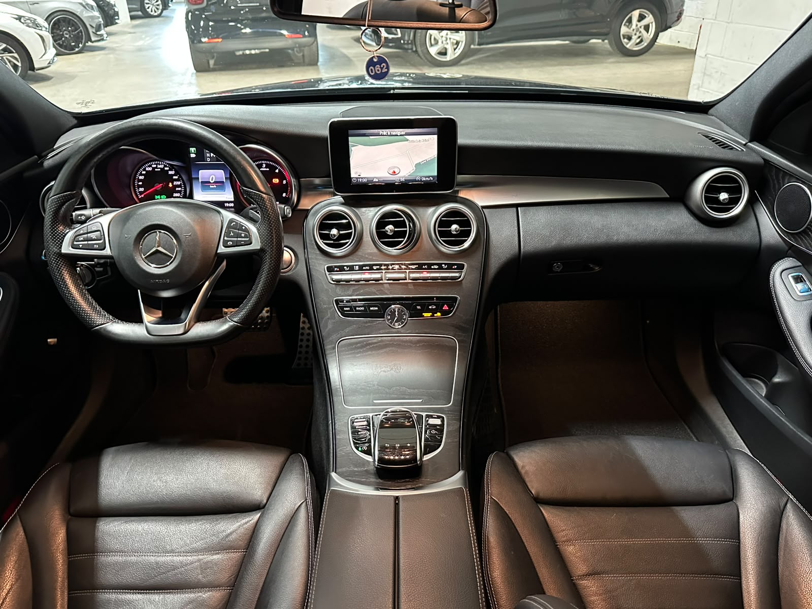 MERCEDES-BENZ C 250 BlueTEC Exclusive 4Matic 7G-Tronic-image-8