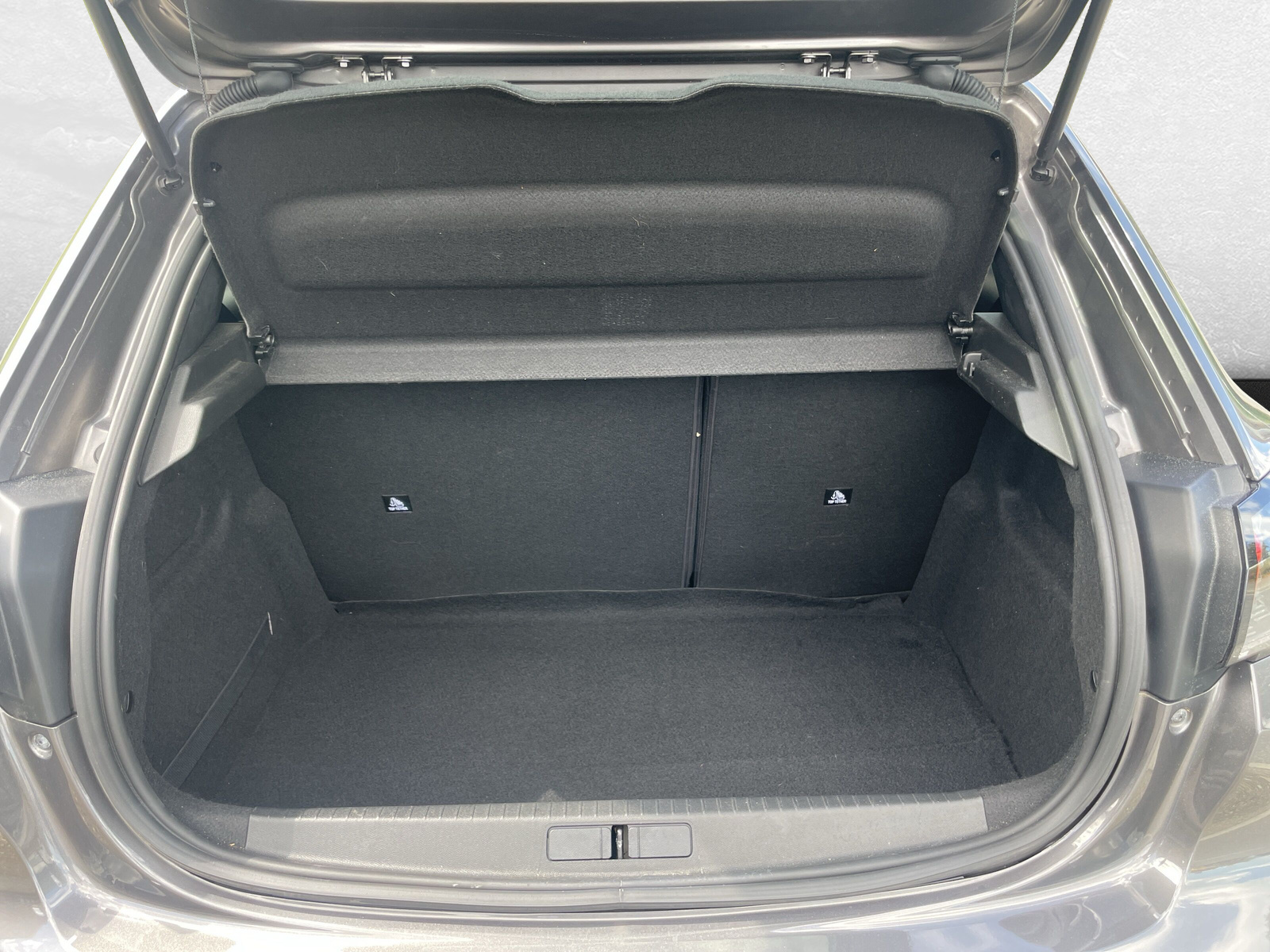 PEUGEOT 208 1.2 PureTech 100 Allure Pa-image-5
