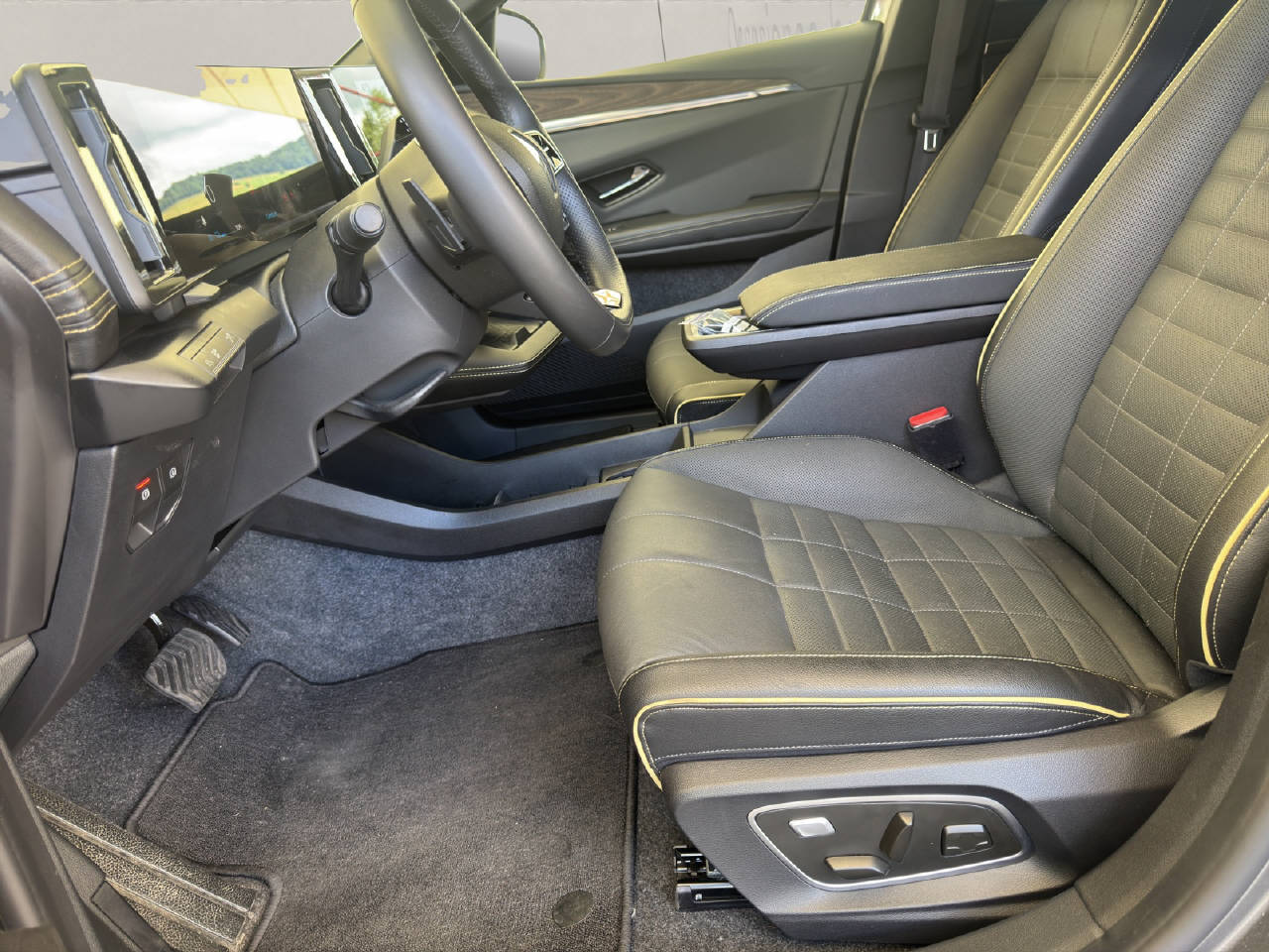 RENAULT Mégane E-Tech Mégane E-Tech iconic-image-9