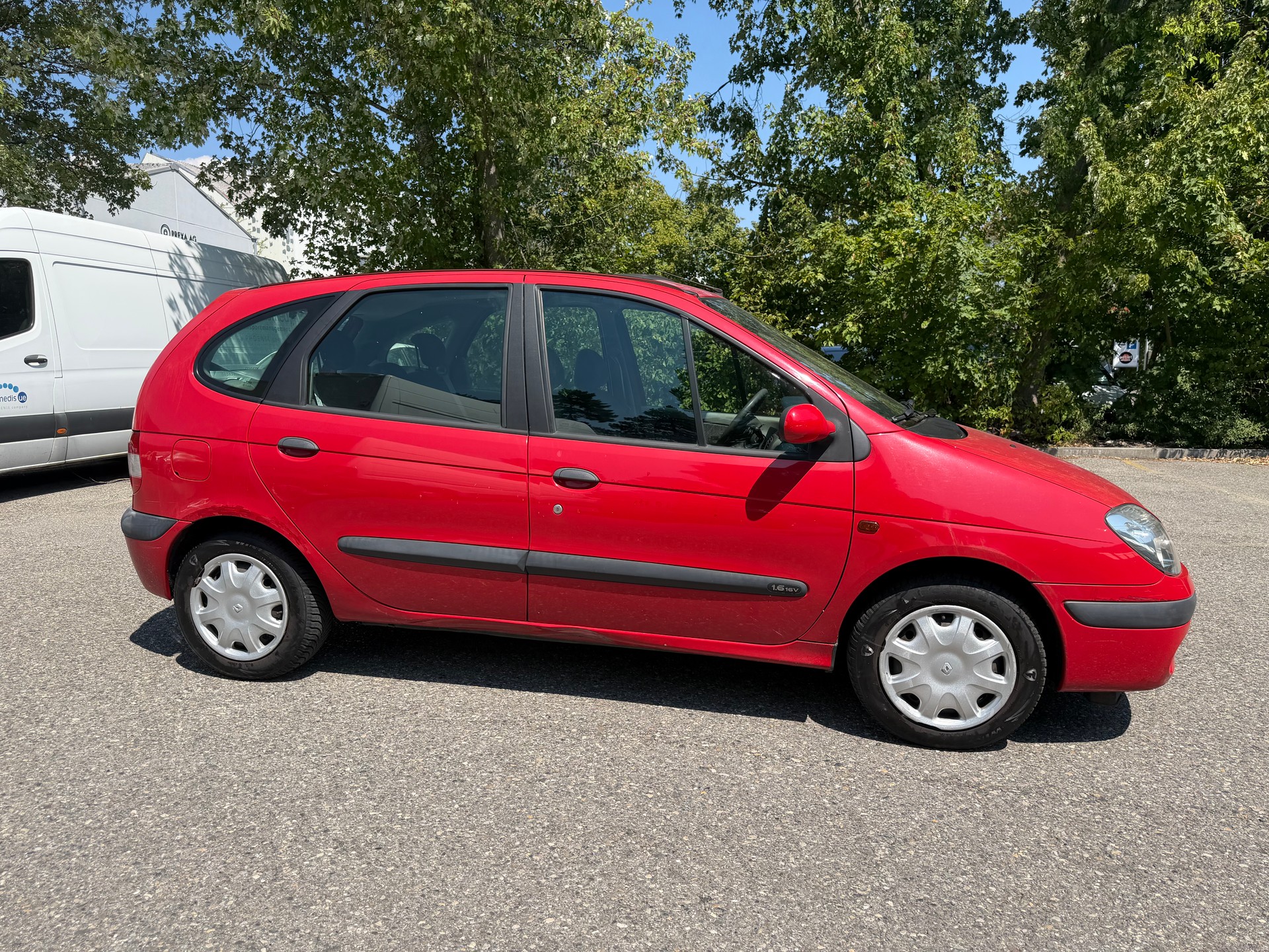 RENAULT Scénic 1.6 16V Alizé ** Klimaanlage ** 04x Airbag ** Schiebedach ** AHK 1200Kg ** Letzte MFK 22.04.2025-image-9