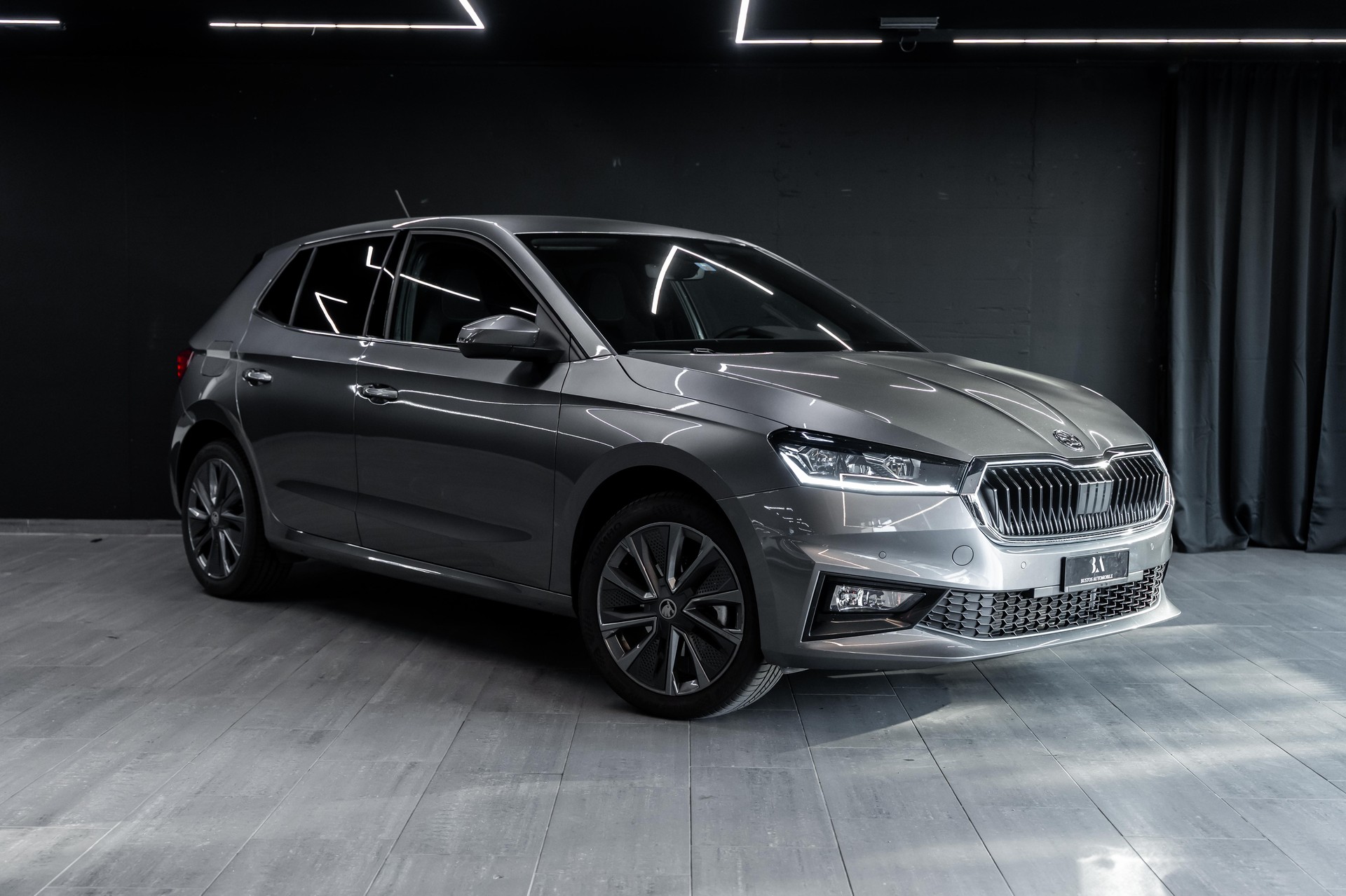 SKODA Fabia 1.0 TSI Dynamic DSG / Werksgarantie / Gratis Service uvm..-image-0