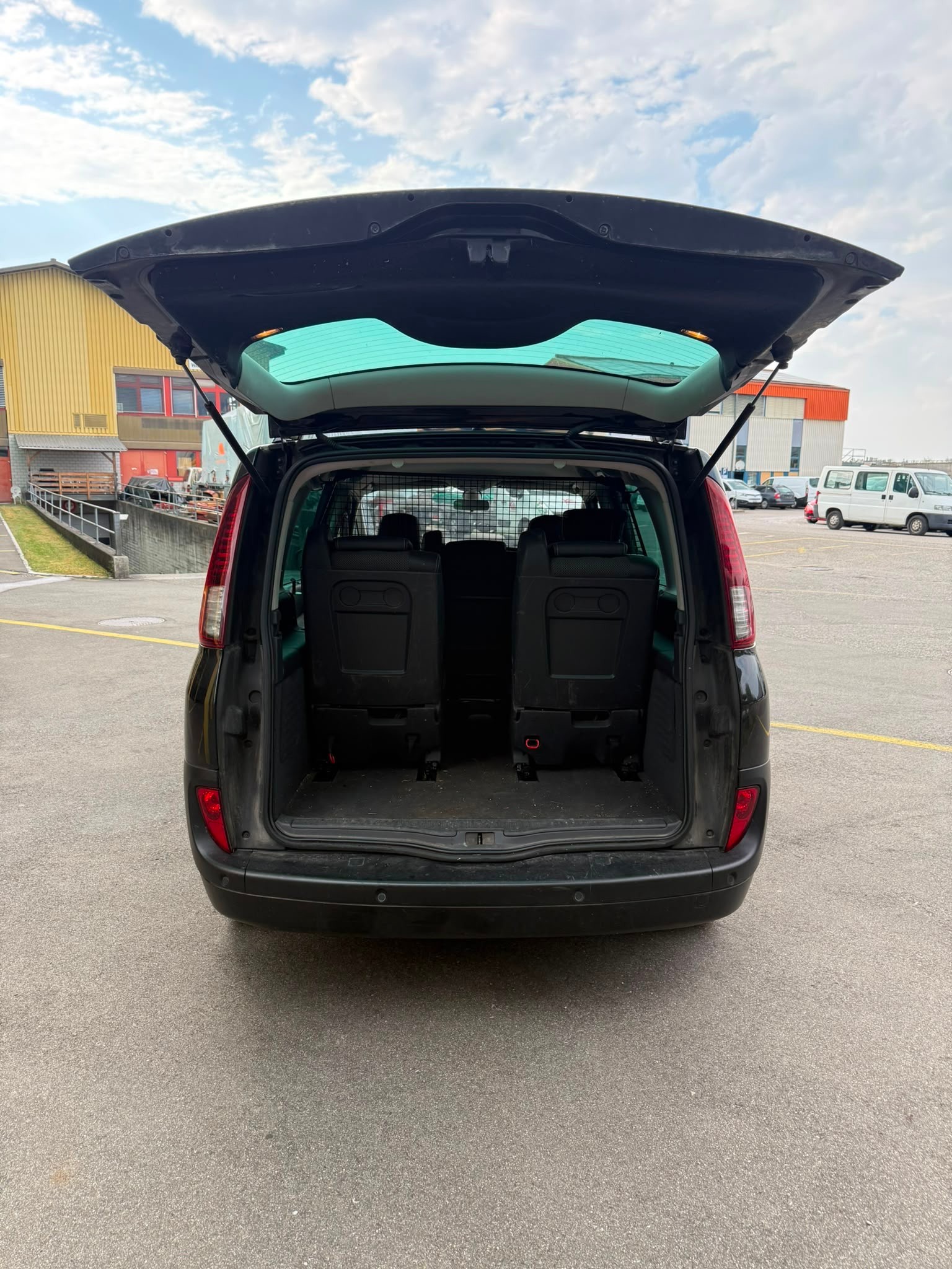 RENAULT Grand Espace 2.0 dCi Swiss Edition Automatic-image-14