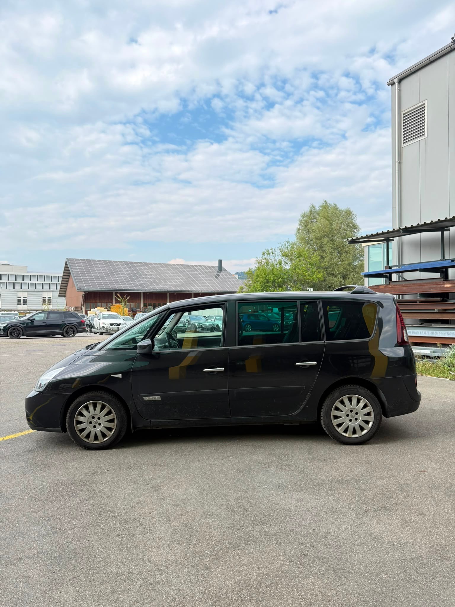 RENAULT Grand Espace 2.0 dCi Swiss Edition Automatic-image-3