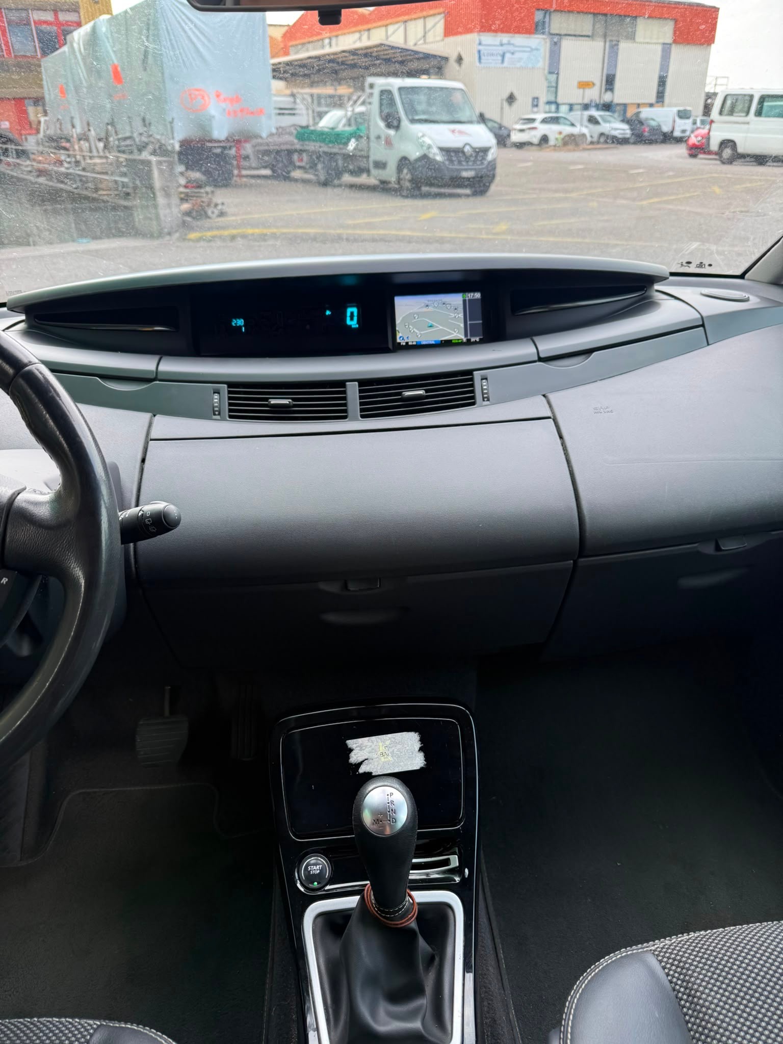 RENAULT Grand Espace 2.0 dCi Swiss Edition Automatic-image-10