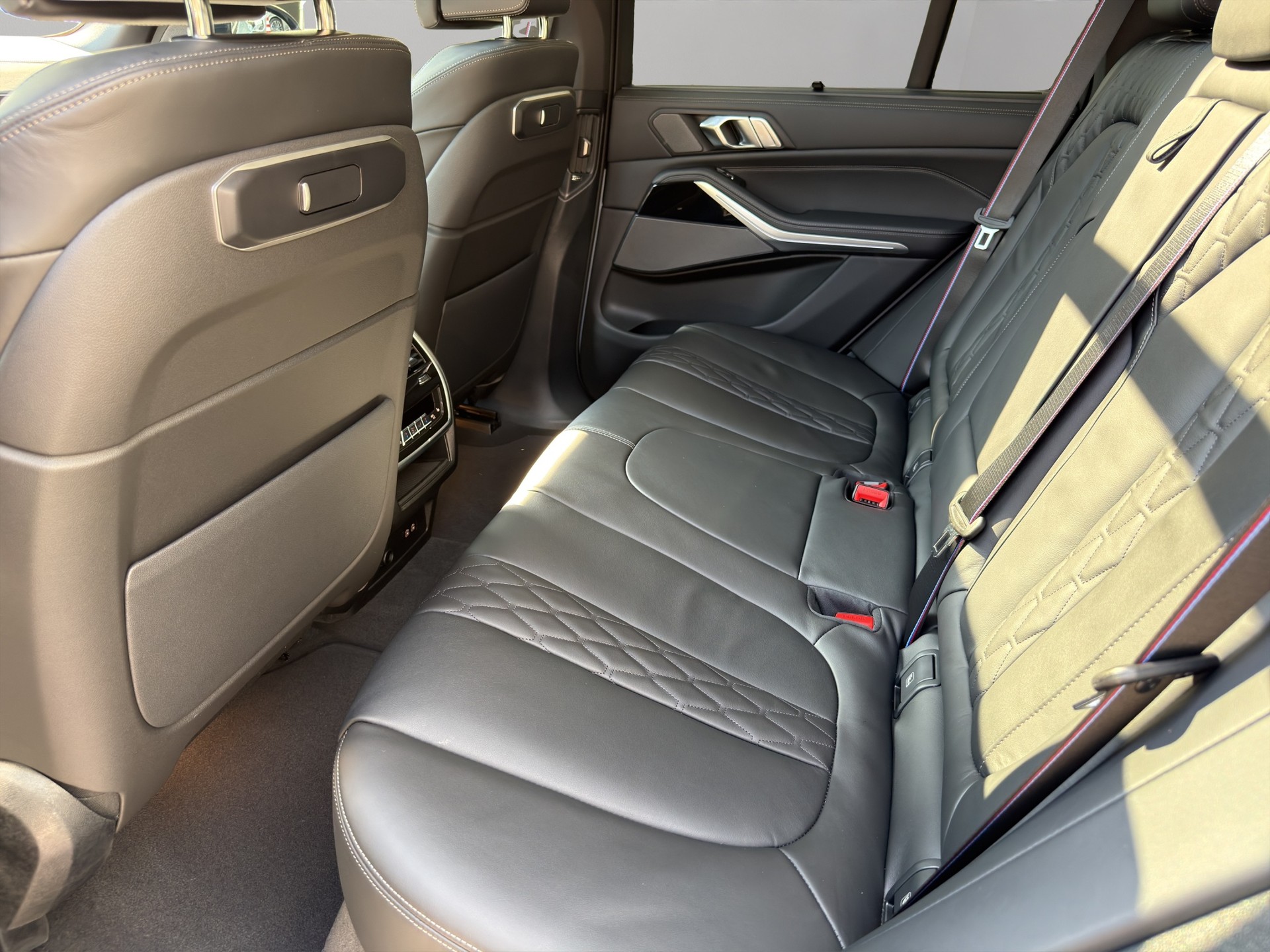 BMW X5 xDrive 48V 30d M Sport Pro Steptronic-image-17