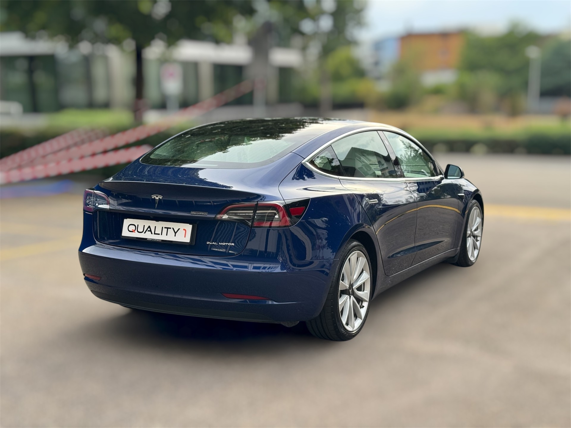 TESLA Model 3 Long Range Dual Motor AWD-image-3