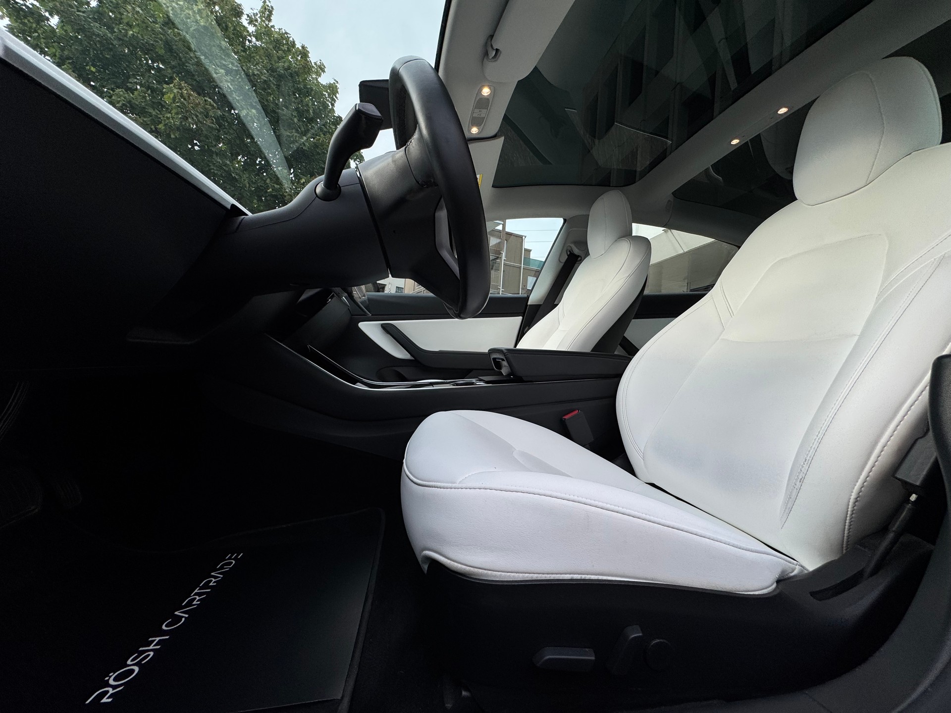 TESLA Model 3 Long Range Dual Motor AWD-image-12