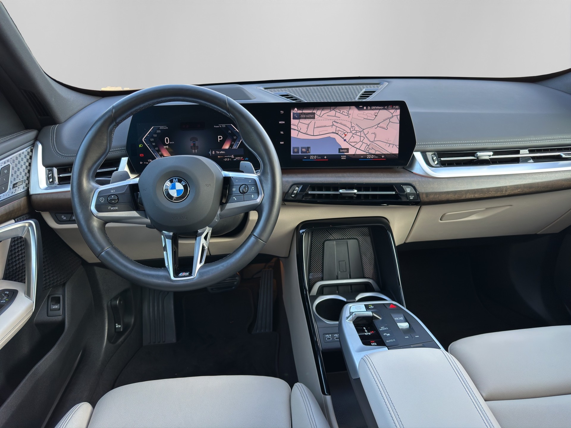 BMW X1 20d xDrive X Line-image-13