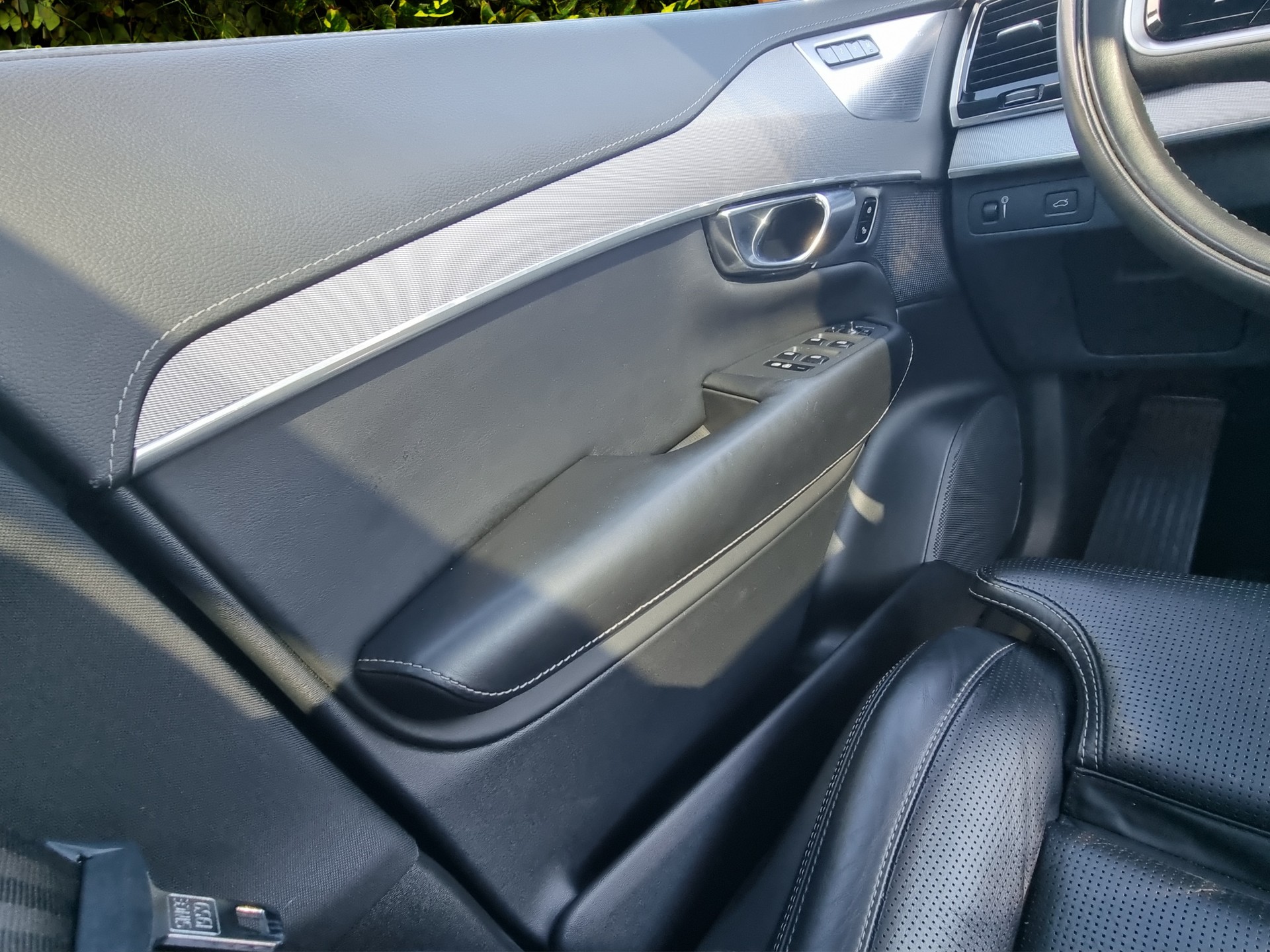 VOLVO XC90 2.0 D5 Inscription 7P. AWD-image-17