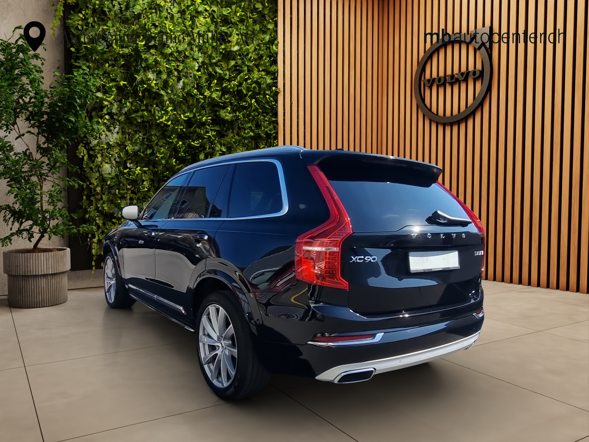 VOLVO XC90 2.0 D5 Inscription 7P. AWD-image-2