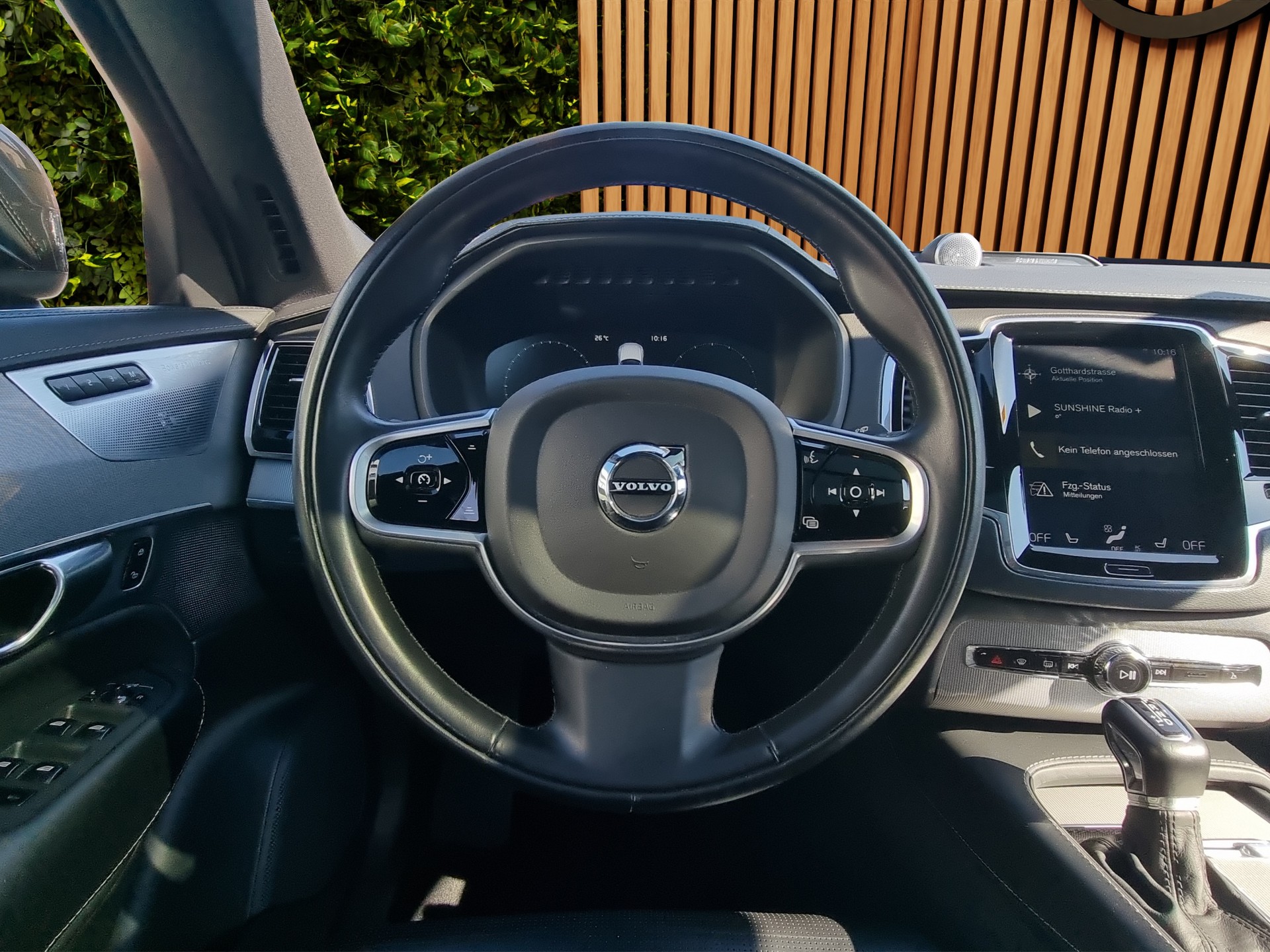 VOLVO XC90 2.0 D5 Inscription 7P. AWD-image-15