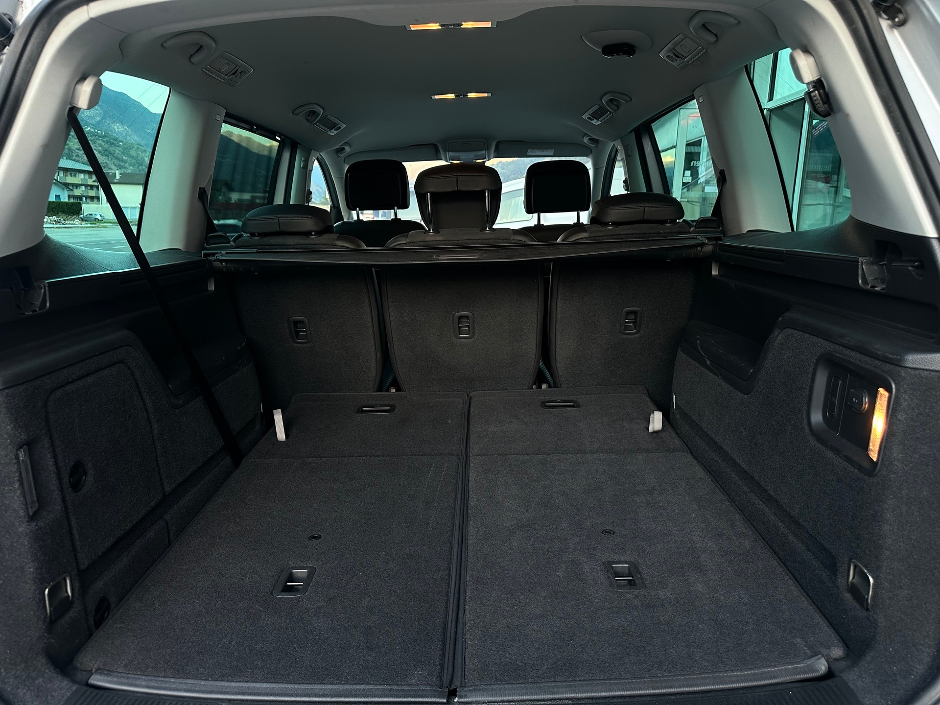 VW Sharan 2.0 TDI BMT Highline 4Motion DSG-image-11