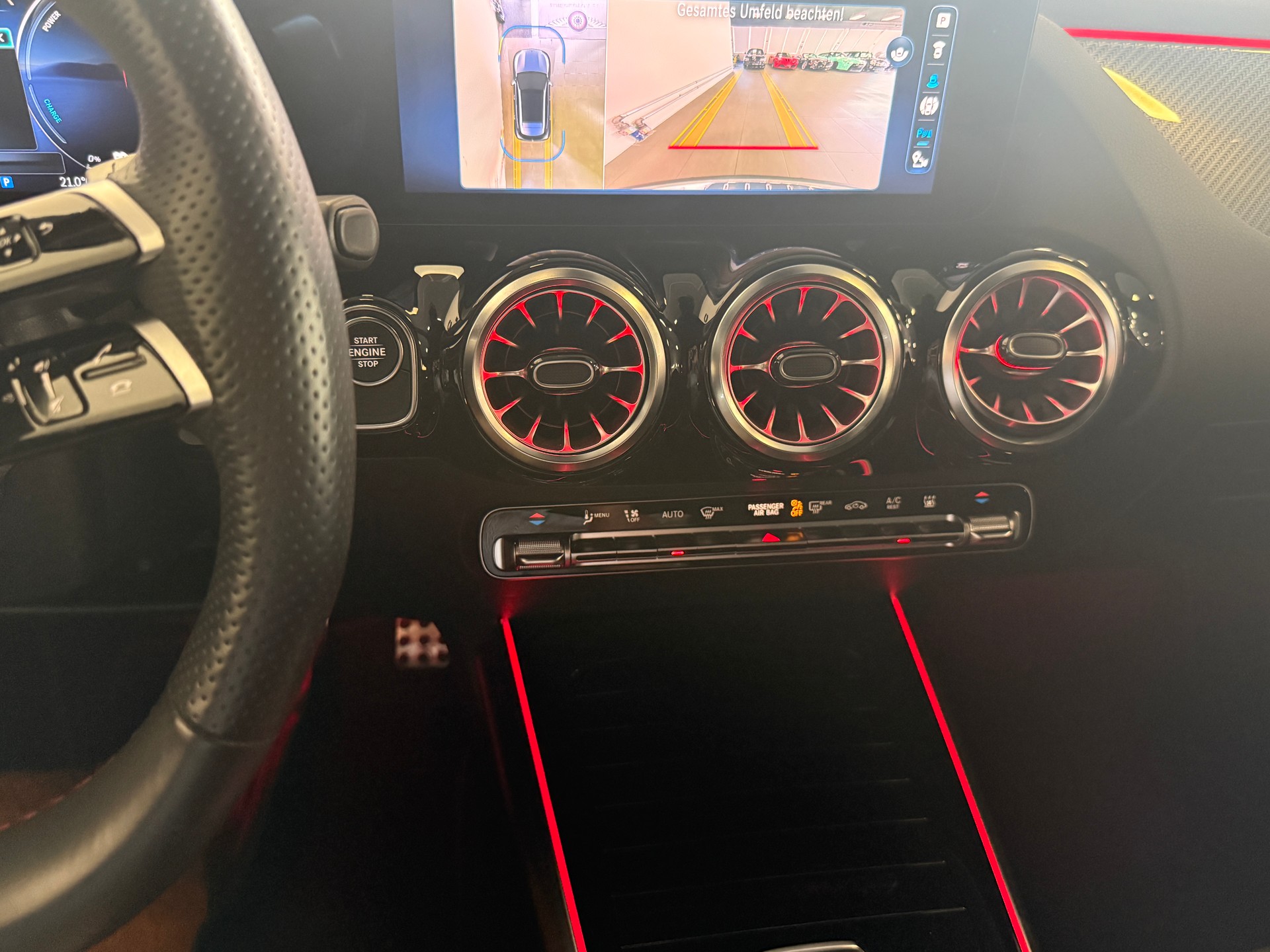 MERCEDES-BENZ GLA 250 e 8G-DCT-image-7
