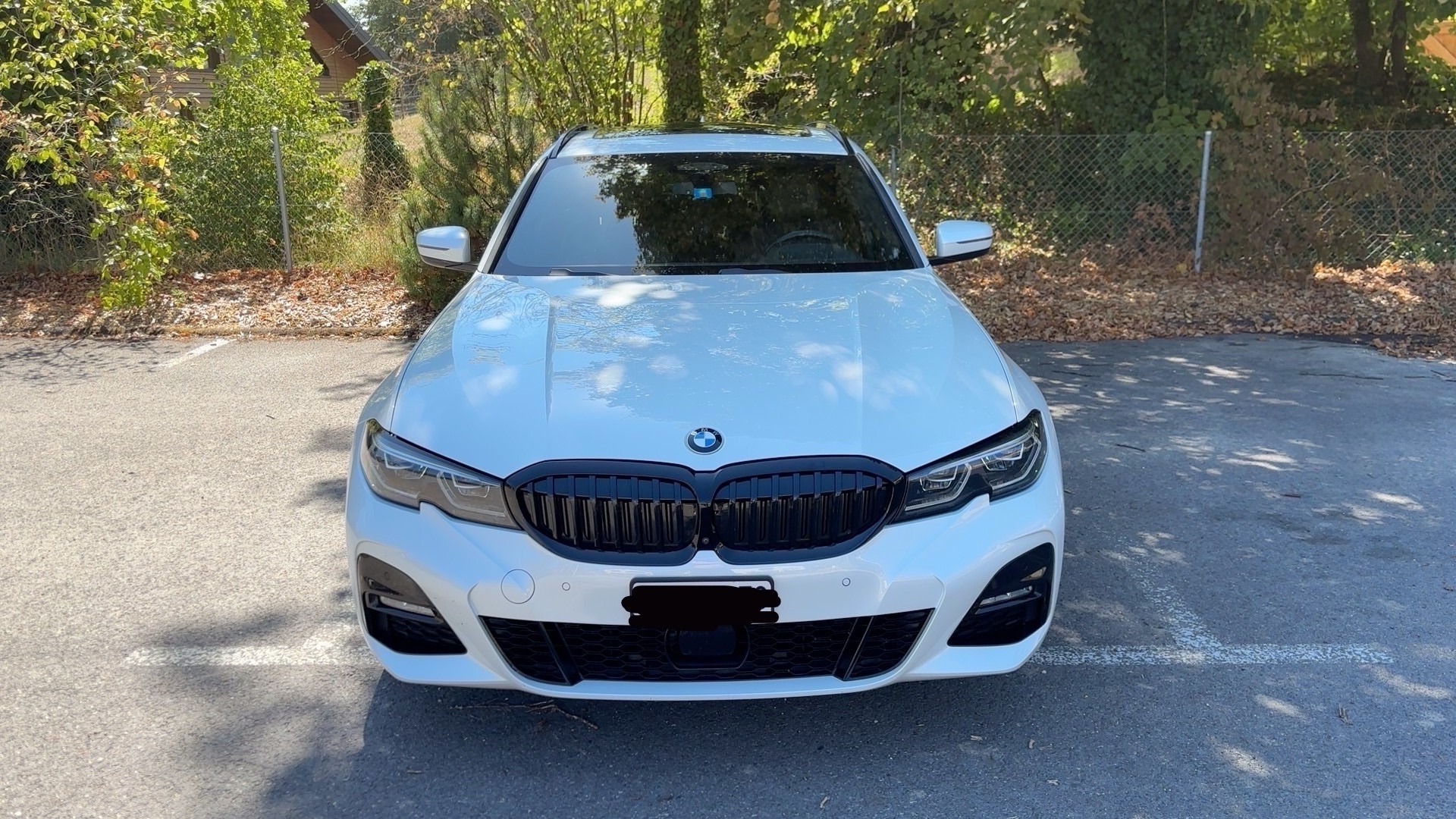 BMW 330e Touring xDrive Steptronic M Sport-image-0