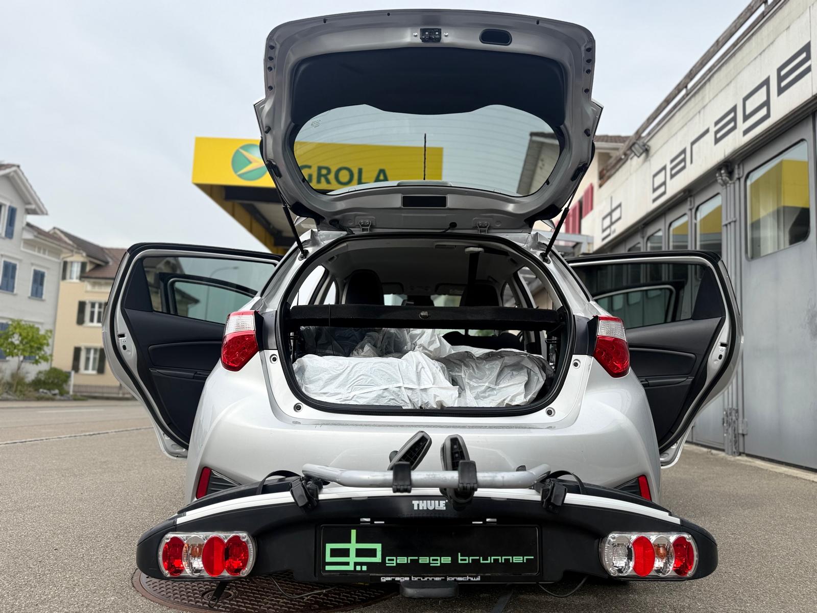 TOYOTA Yaris 1.5 VVT-i Hybrid Premium e-CVT-image-4