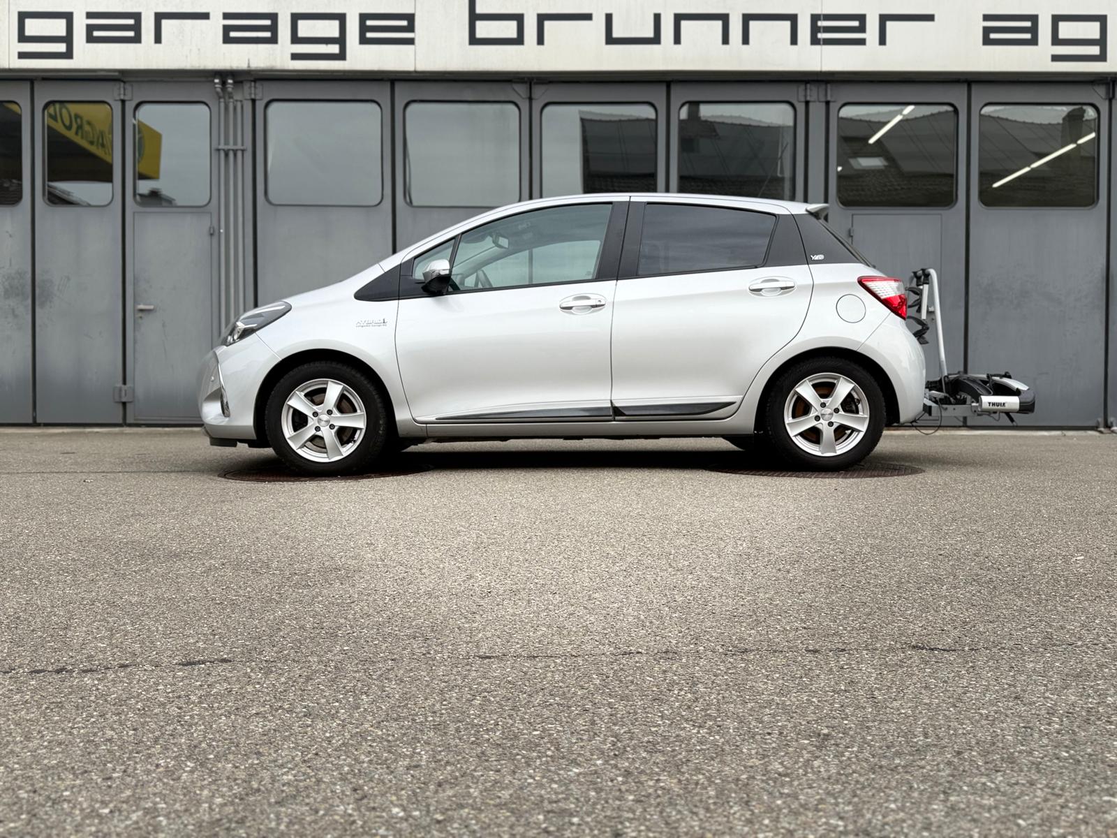 TOYOTA Yaris 1.5 VVT-i Hybrid Premium e-CVT-image-0