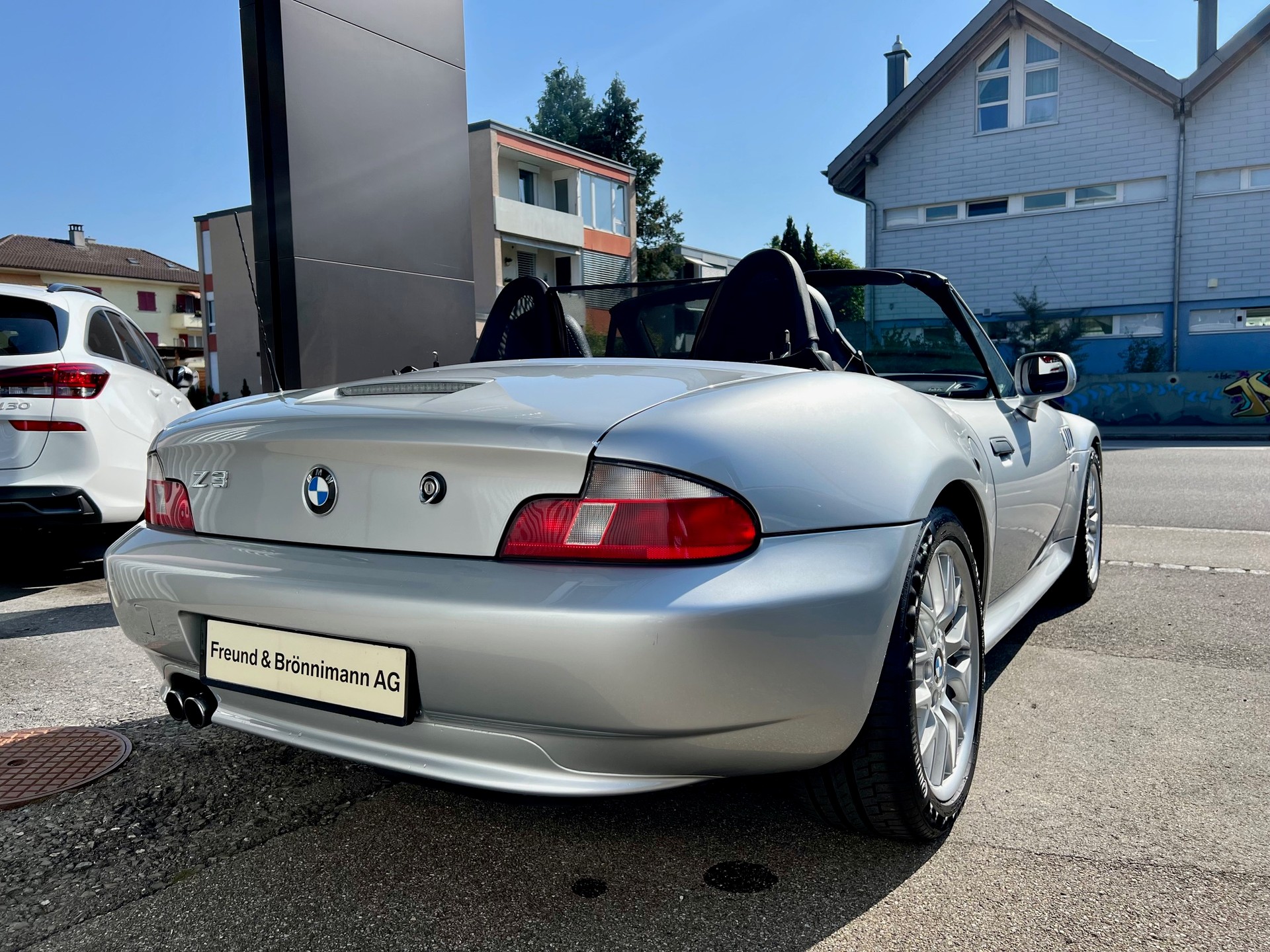 BMW Z3 3.0i Roadster-image-12