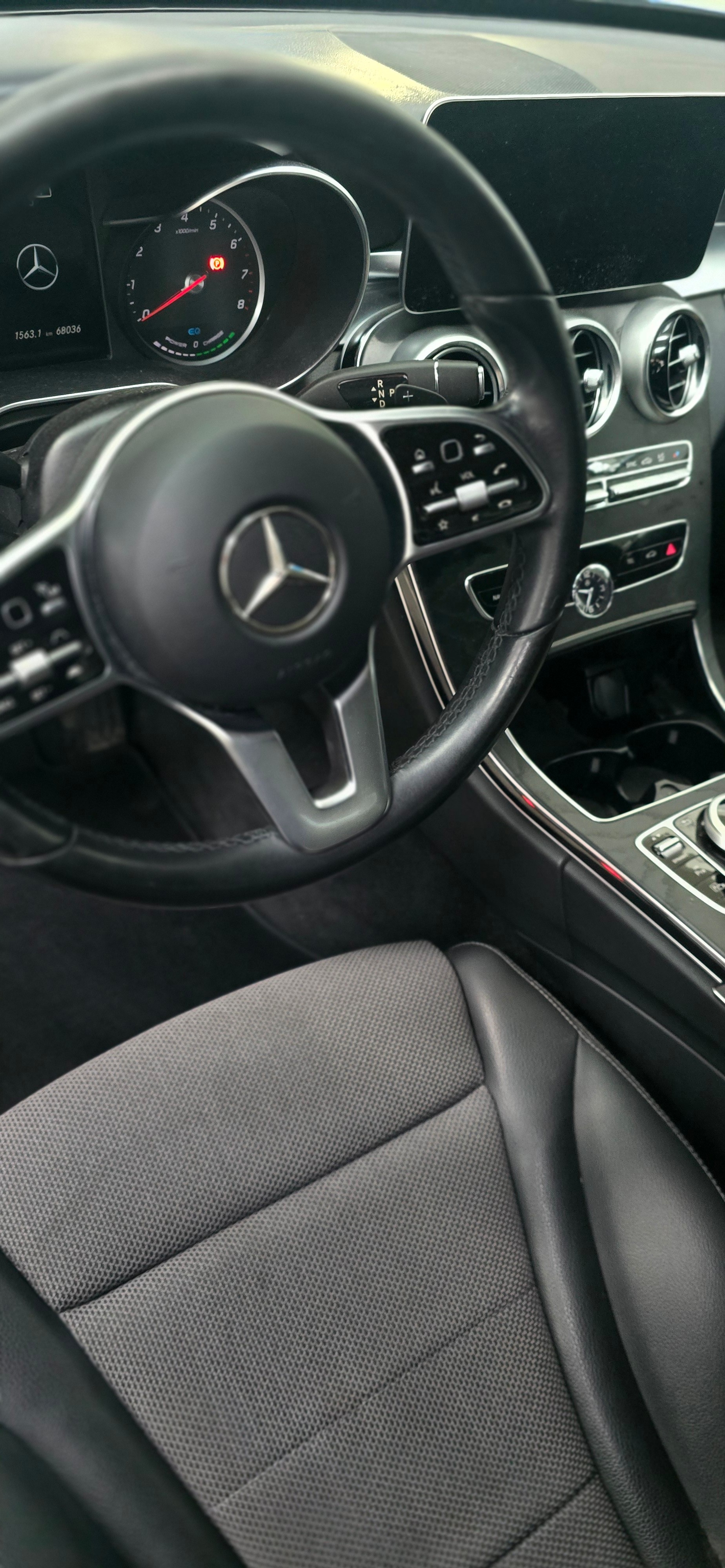 MERCEDES-BENZ C 200 4Matic AMG Line 9G-Tronic-image-1