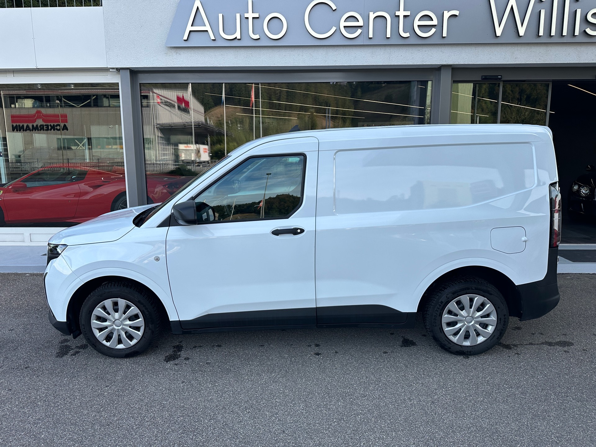 FORD Transit Courier Van 1.5 EcoBlue Trend-showroom-element-2