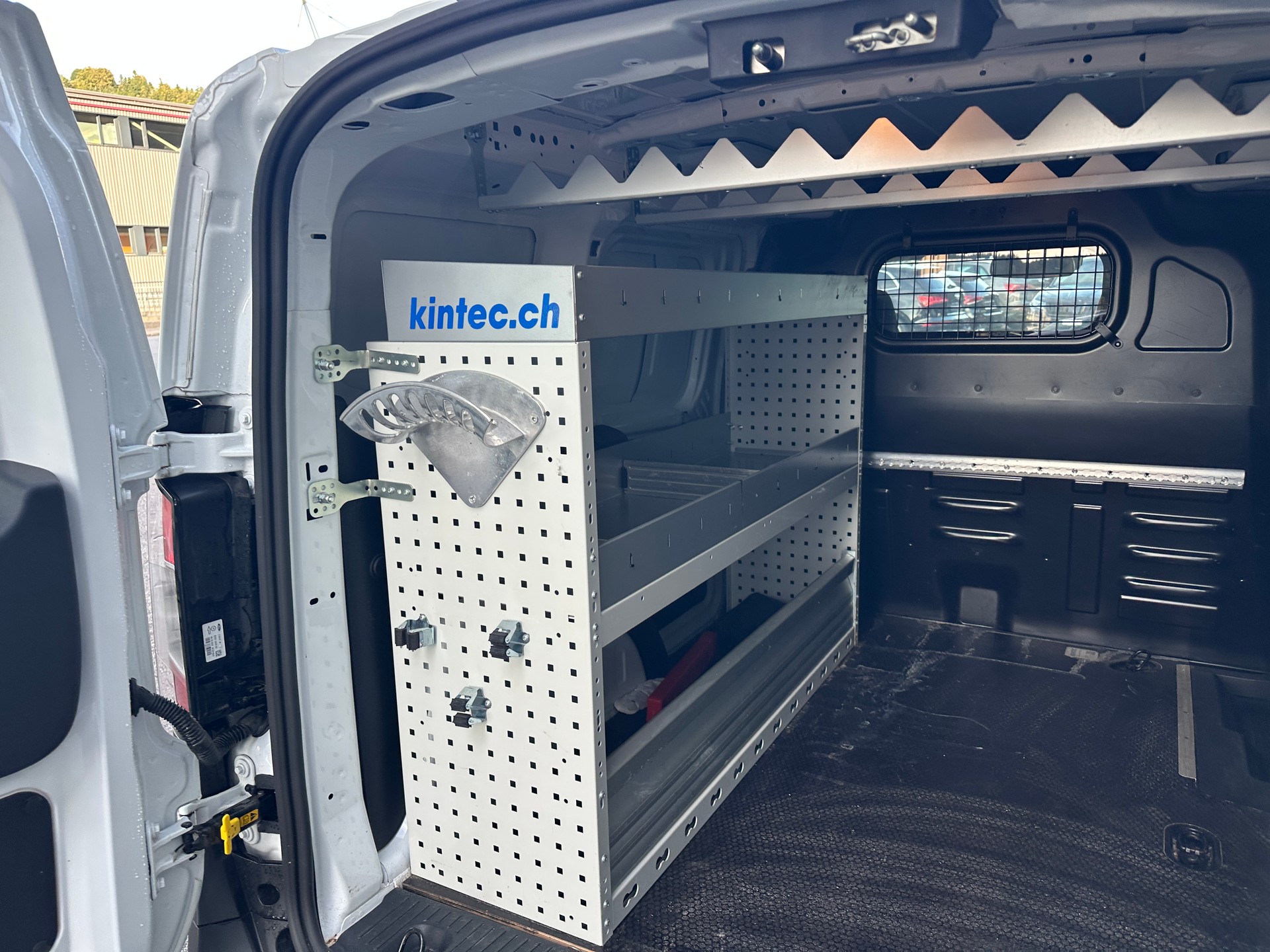 FORD Transit Courier Van 1.5 EcoBlue Trend-image-17
