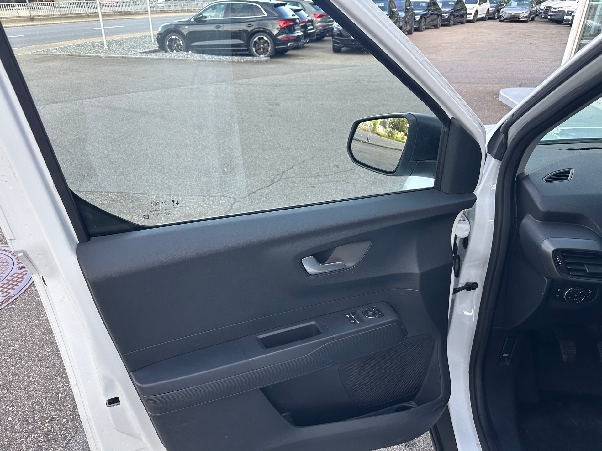 FORD Transit Courier Van 1.5 EcoBlue Trend-image-10