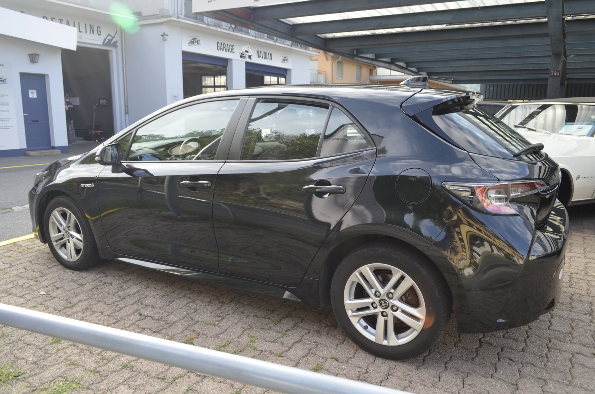 TOYOTA Corolla 1.8 HSD Trend e-CVT-image-2