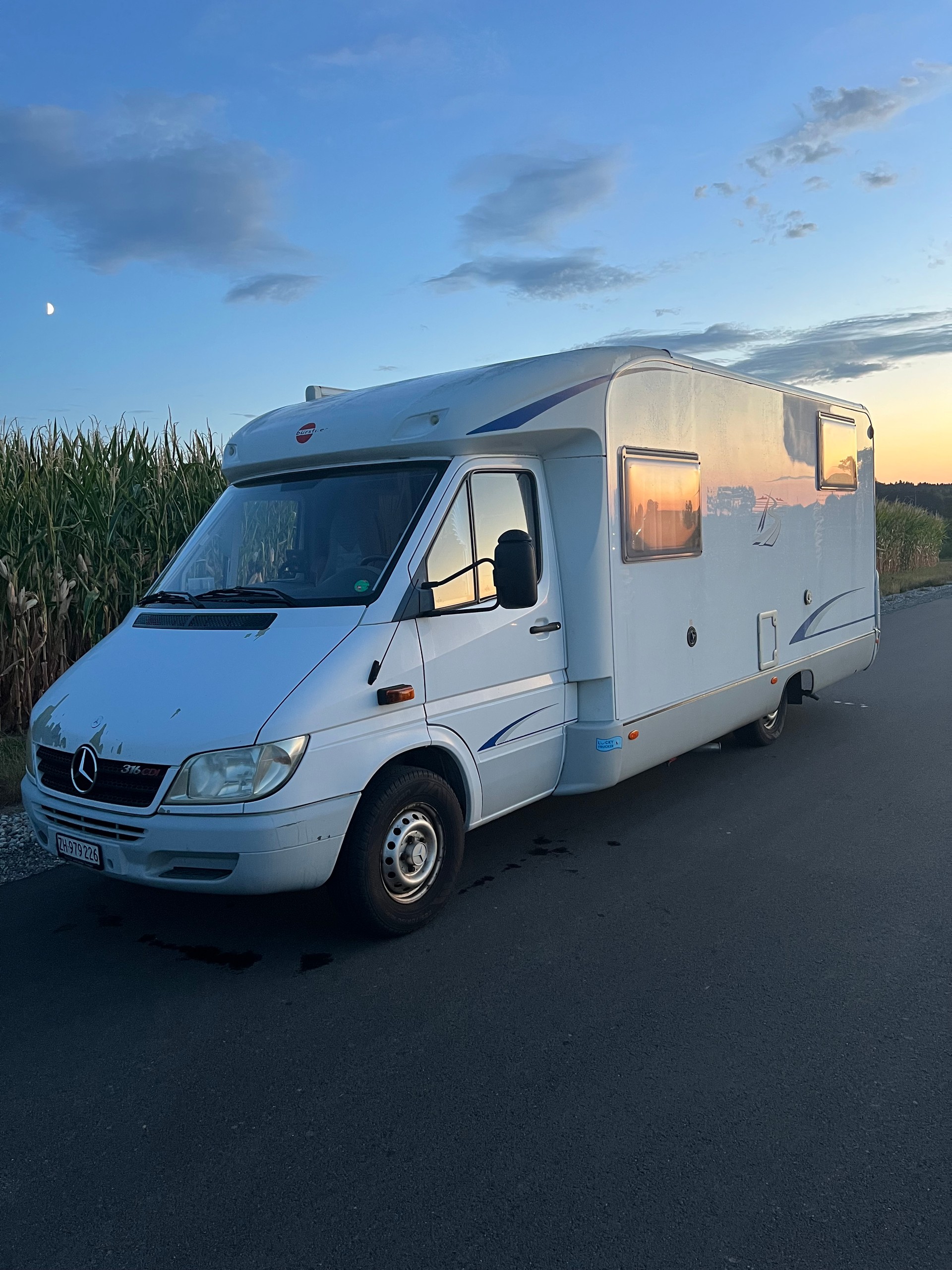 MERCEDES-BENZ Sprinter-image-0