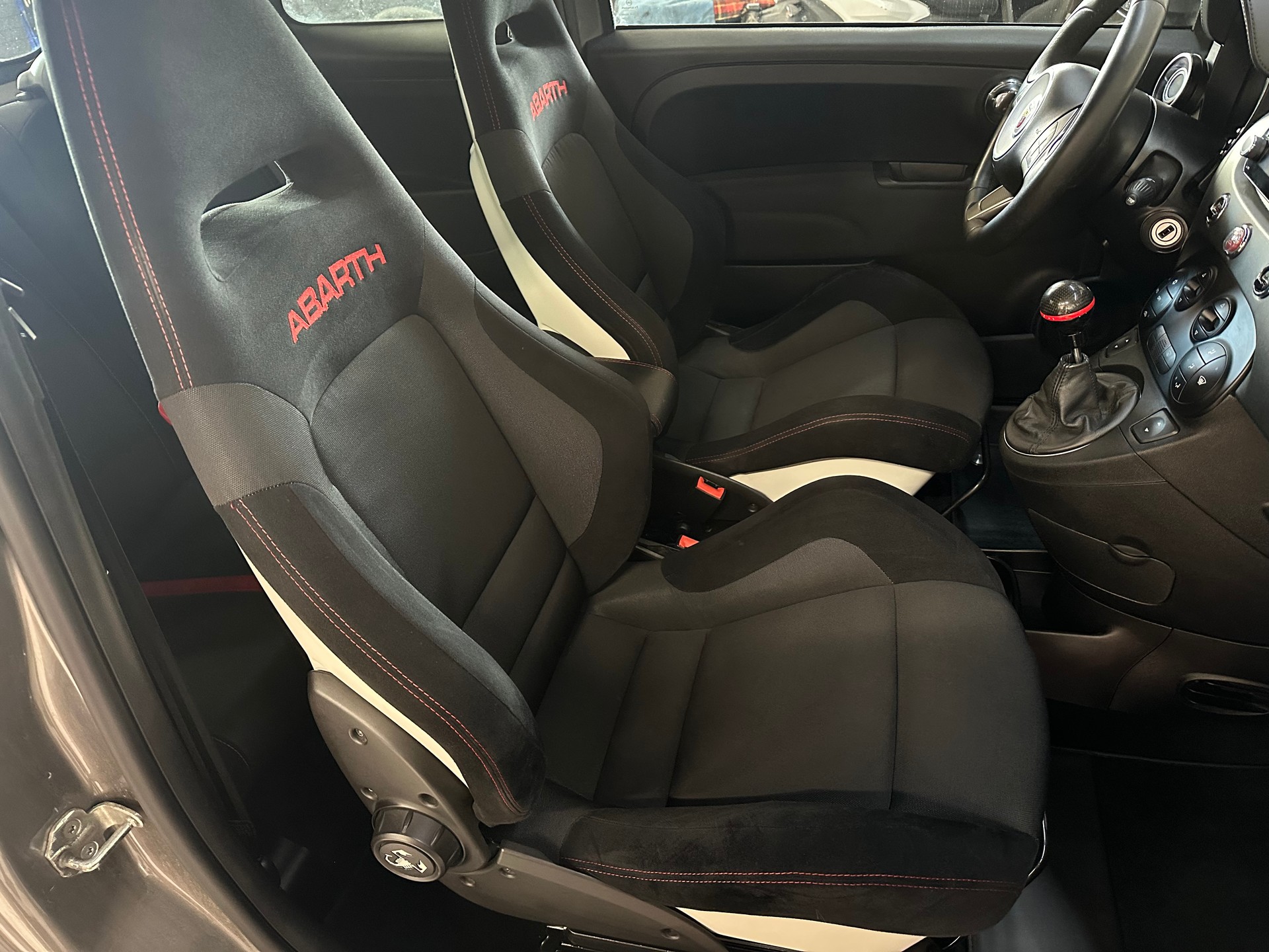FIAT 595 1.4 16V Turbo Abarth Competizione-image-8