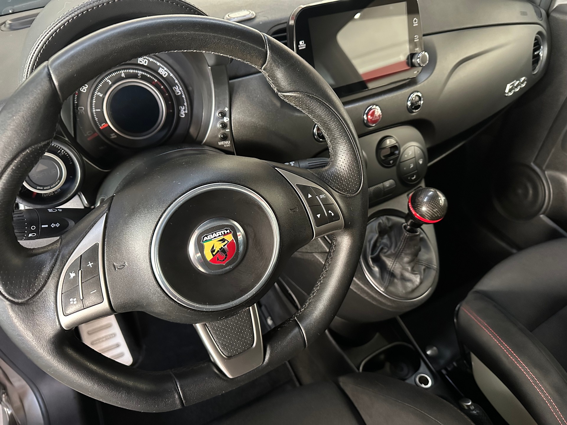 FIAT 595 1.4 16V Turbo Abarth Competizione-image-9