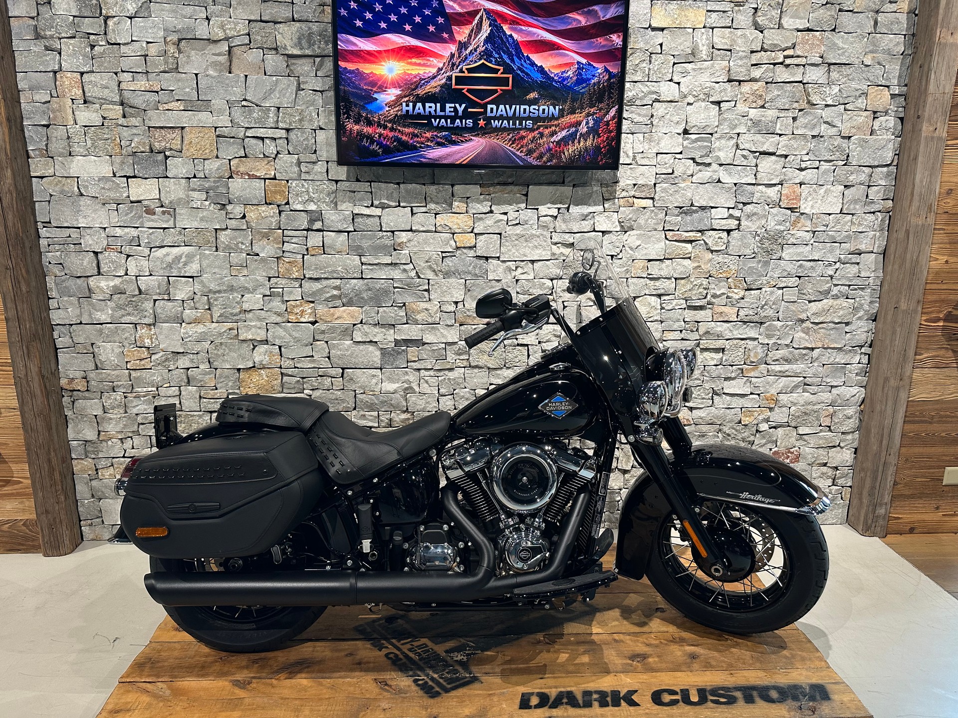 HARLEY-DAVIDSON FLHC Heritage Classic 117ci