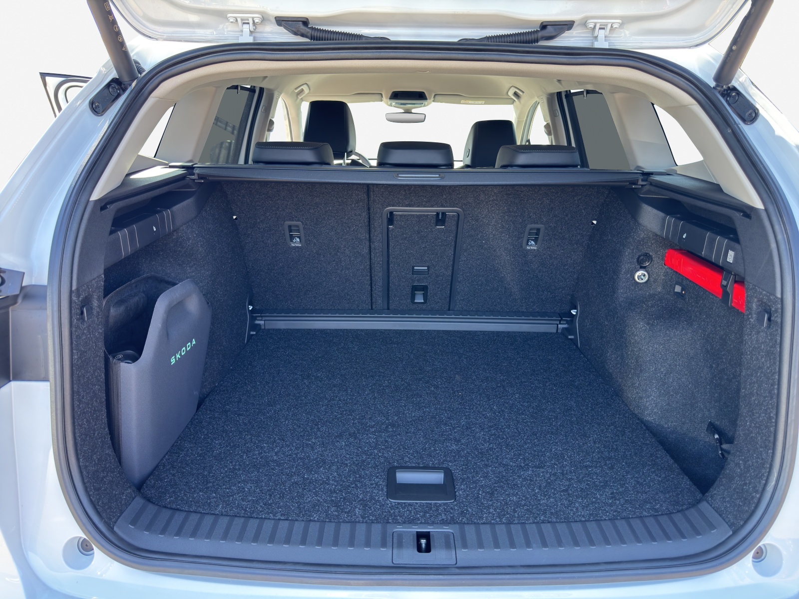 SKODA Enyaq Dynamic 85x 4x4-image-12
