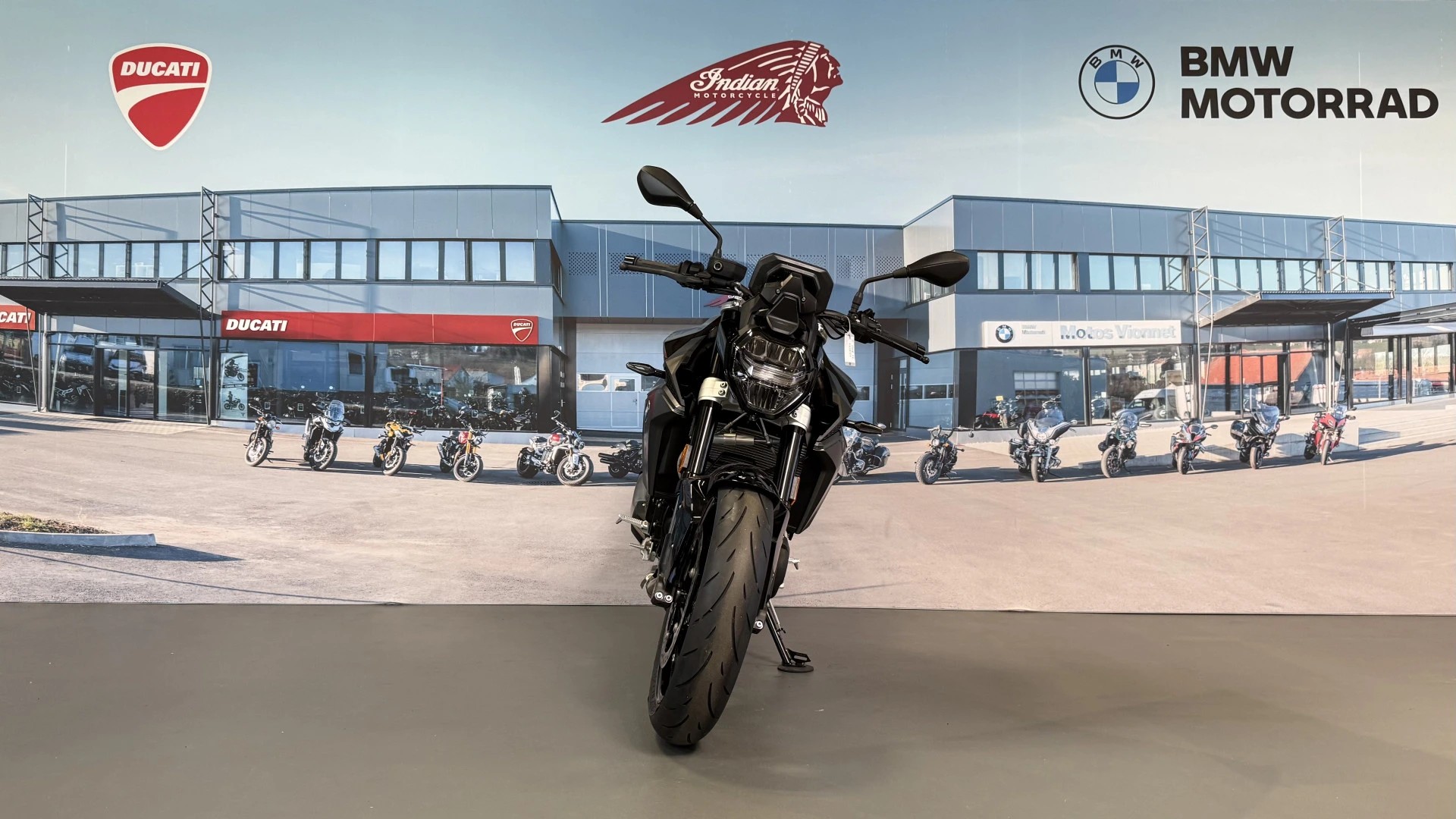 BMW F 900 R A2 (35kW)-showroom-element-1