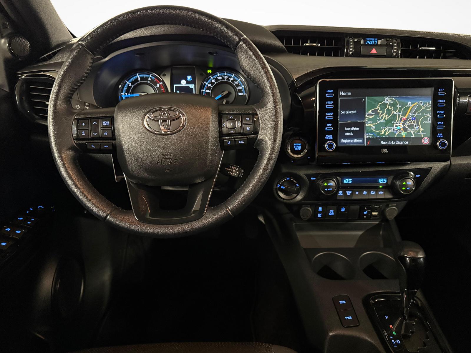 TOYOTA Hilux Double Cab.-Pick-up 2.8 D-4D 204 Invincible-image-12