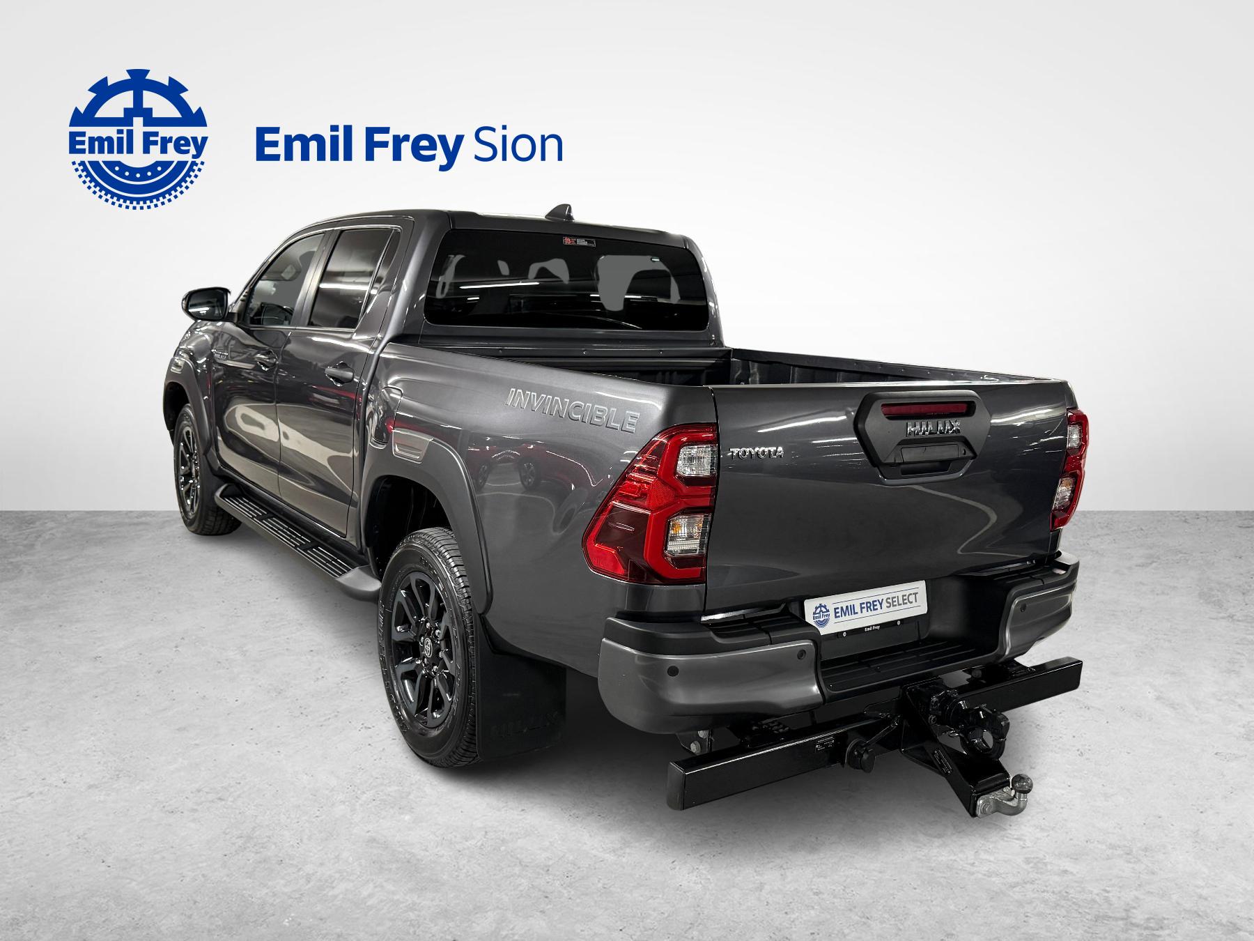TOYOTA Hilux Double Cab.-Pick-up 2.8 D-4D 204 Invincible-image-3
