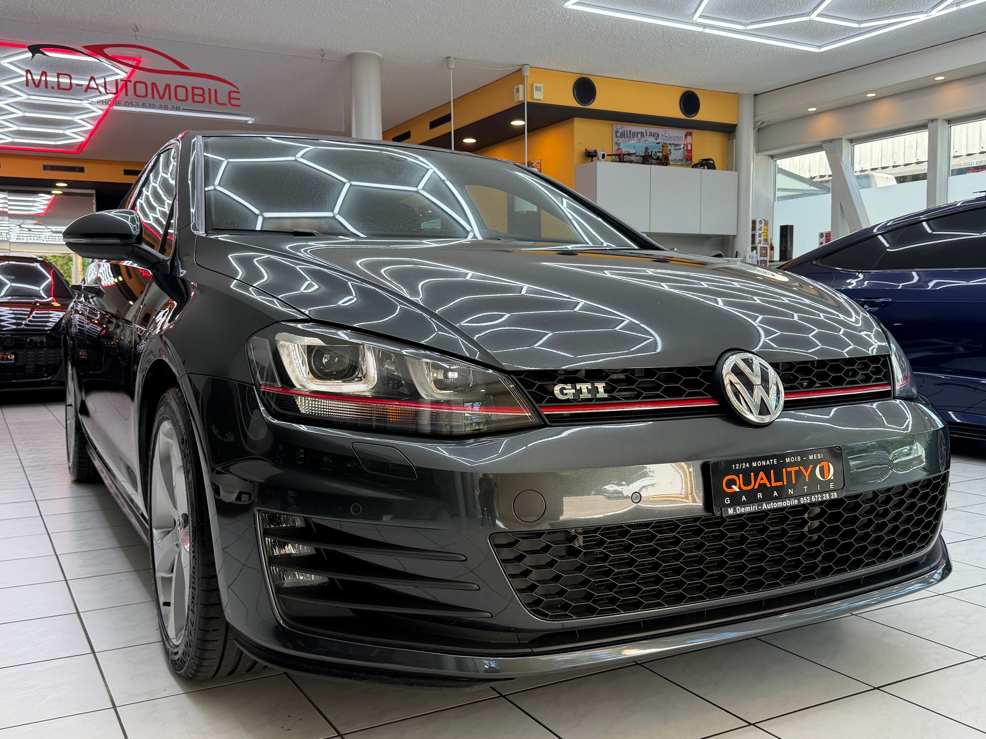 VW Golf VII 2.0 TSI GTI-image-2