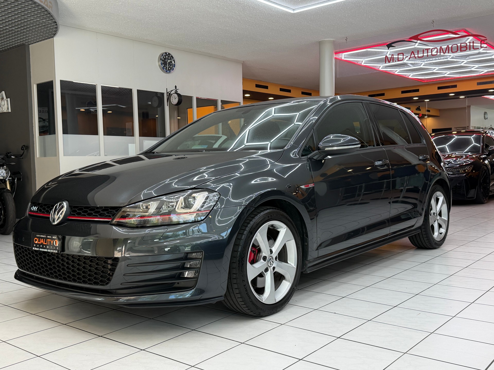 VW Golf VII 2.0 TSI GTI-image-4