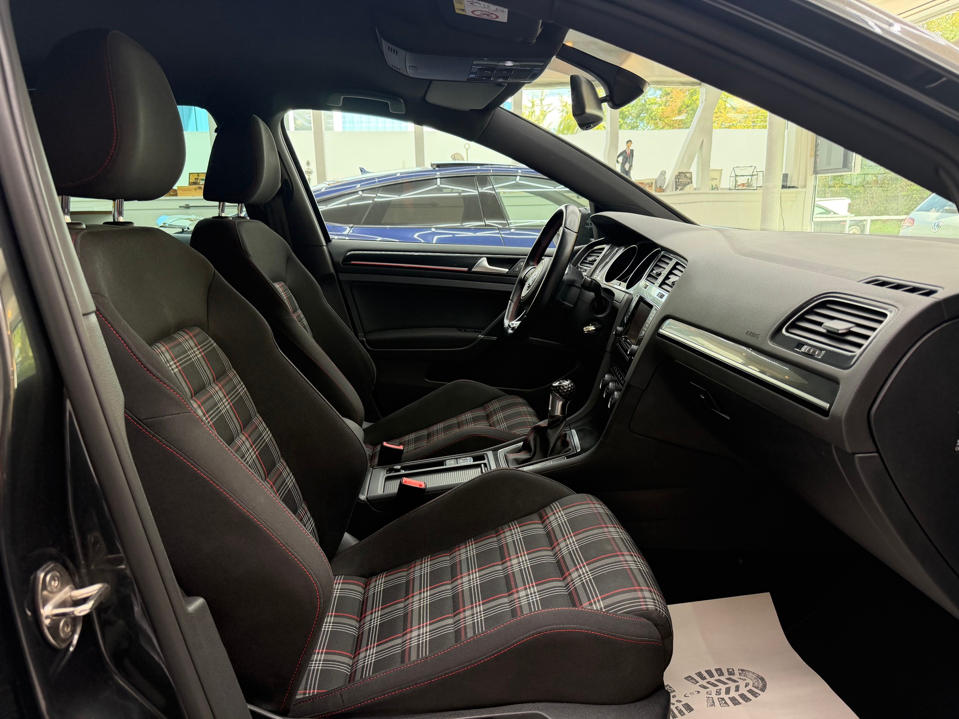 VW Golf VII 2.0 TSI GTI-image-14