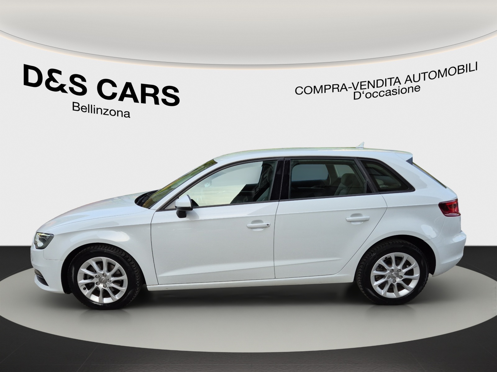 AUDI A3 Sportback 1.4 TFSI Ambiente S-tronic-image-2
