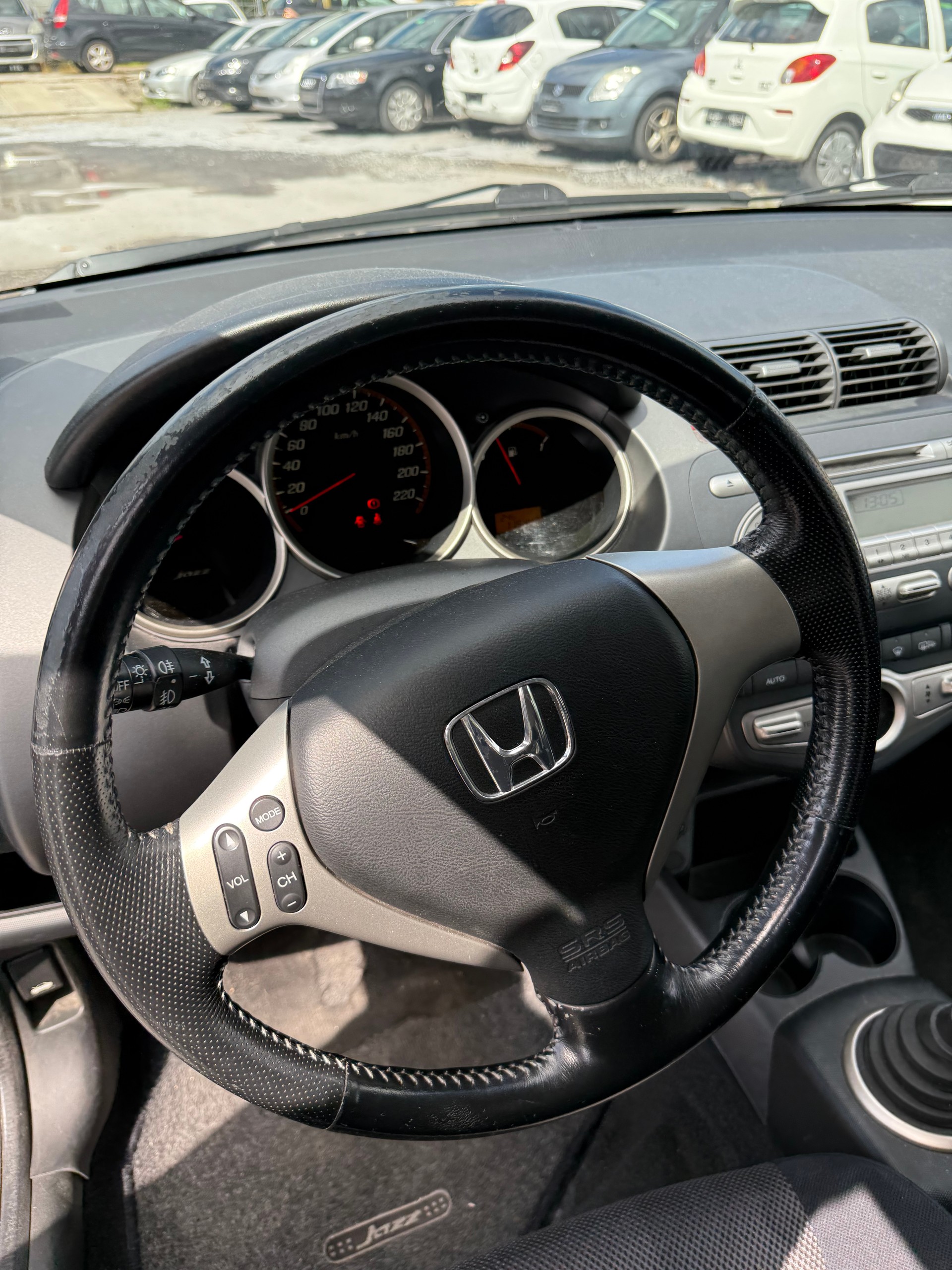 HONDA Jazz 1.4i Sport-image-13