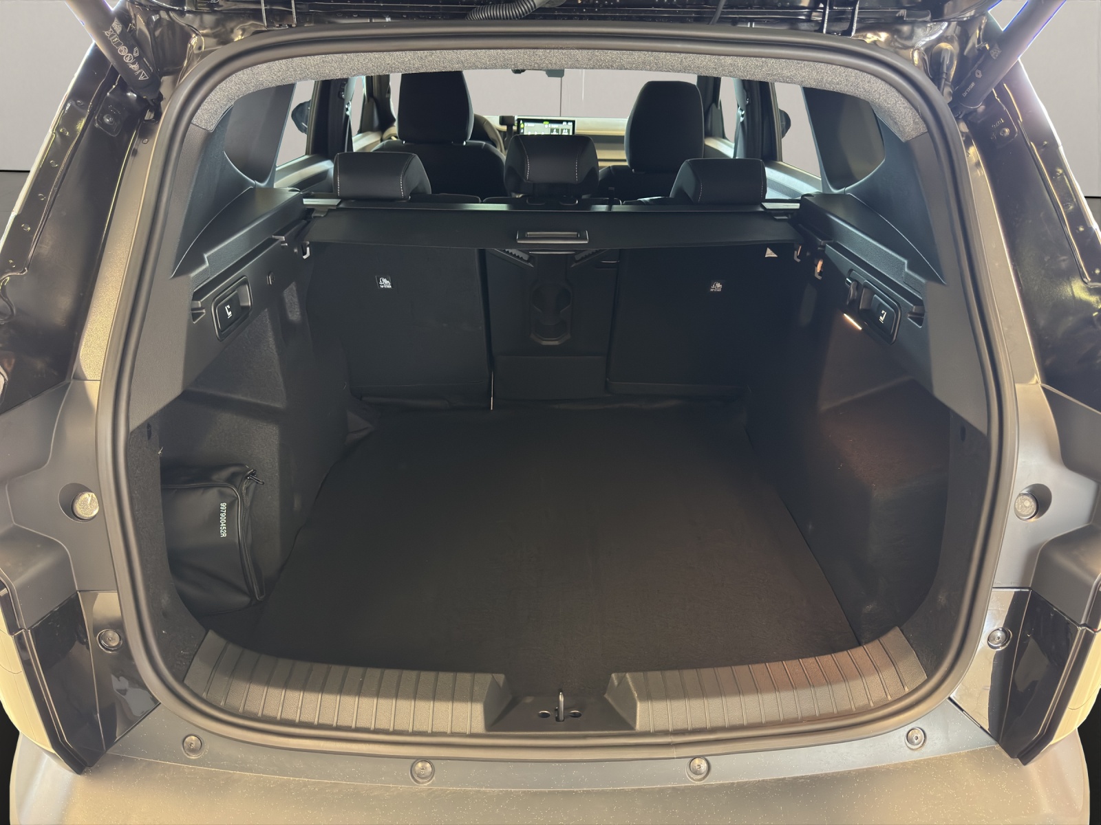 DACIA Bigster 1.2 Hybrid Journey 4WD Demo-image-4