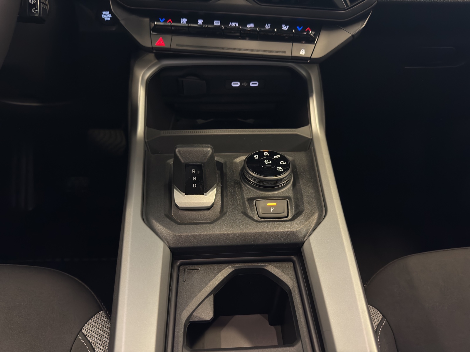 DACIA Bigster 1.2 Hybrid Journey 4WD Demo-image-8