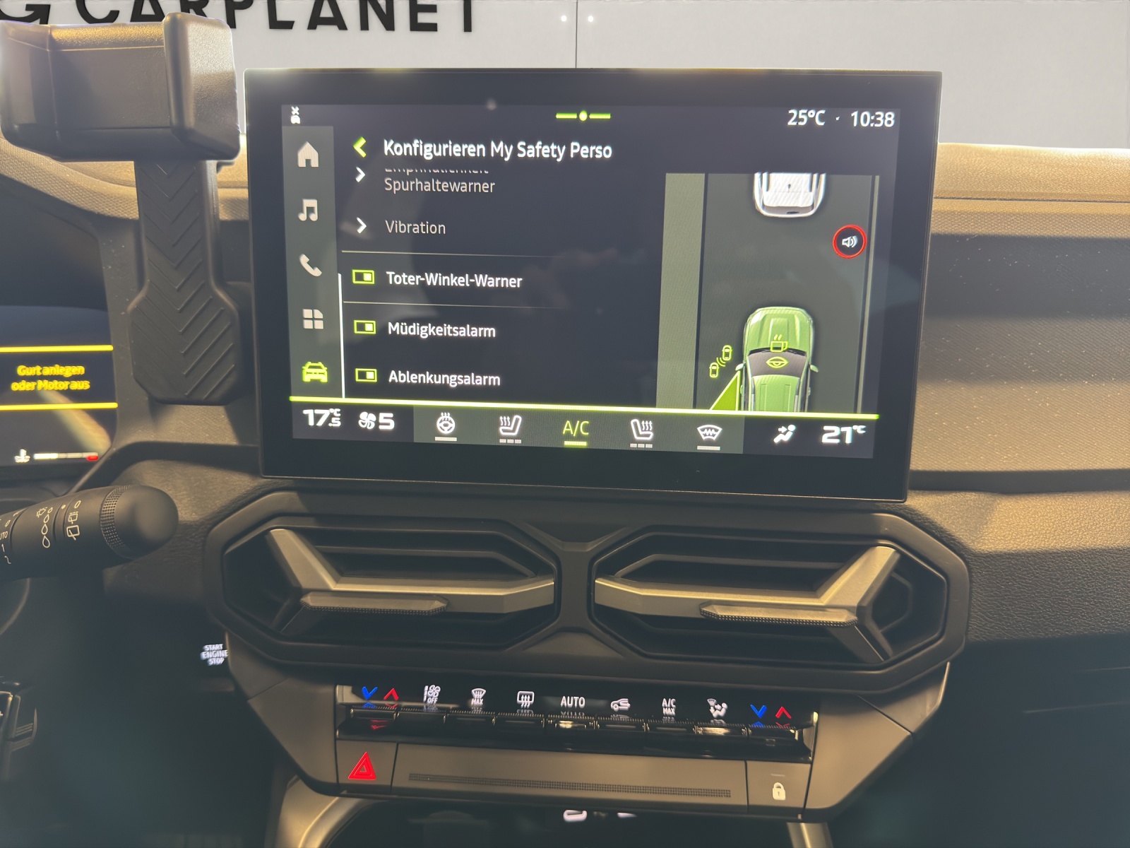DACIA Bigster 1.2 Hybrid Journey 4WD Demo-image-13