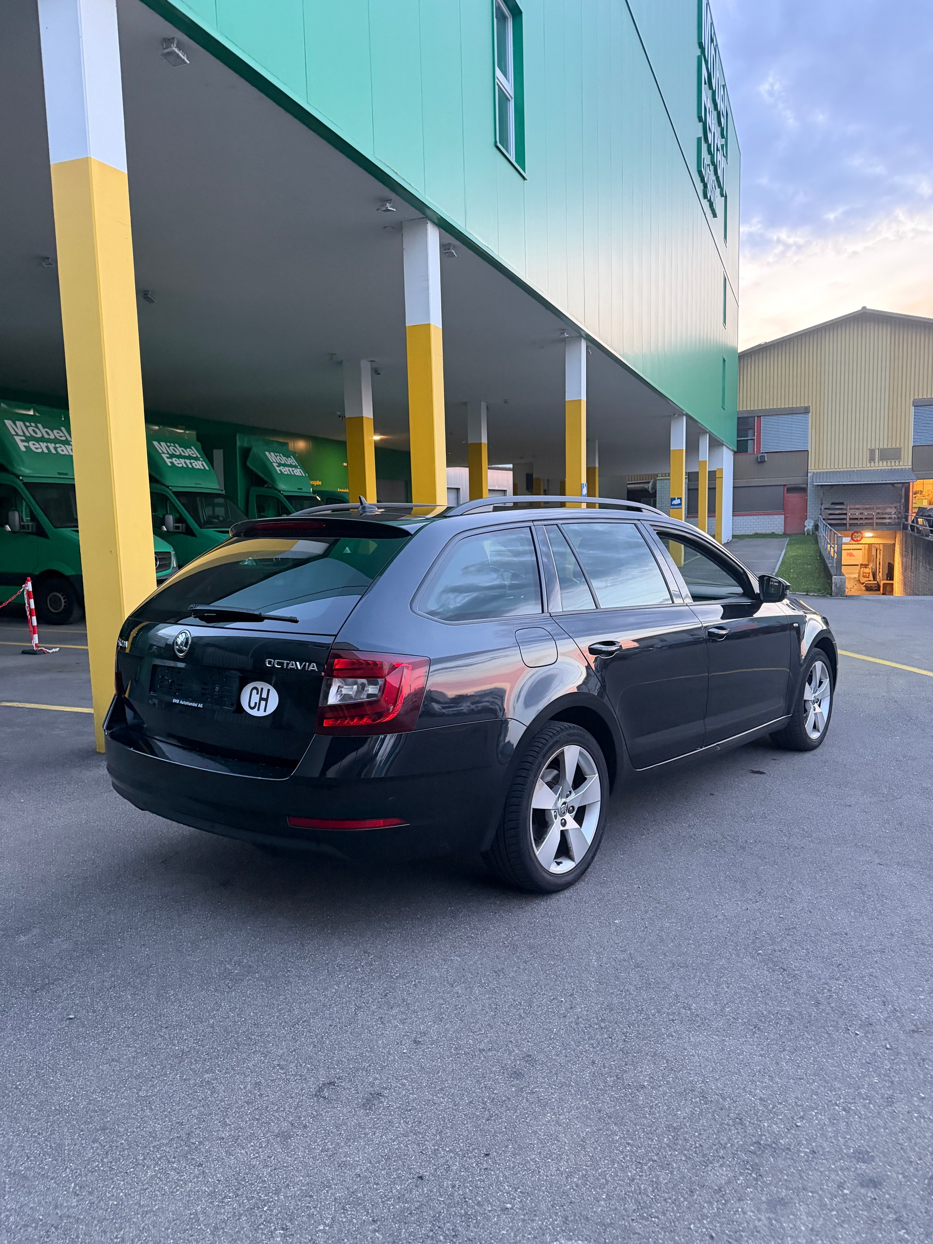 SKODA Octavia Combi 2.0 TDI Ambition 4x4 DSG-image-6