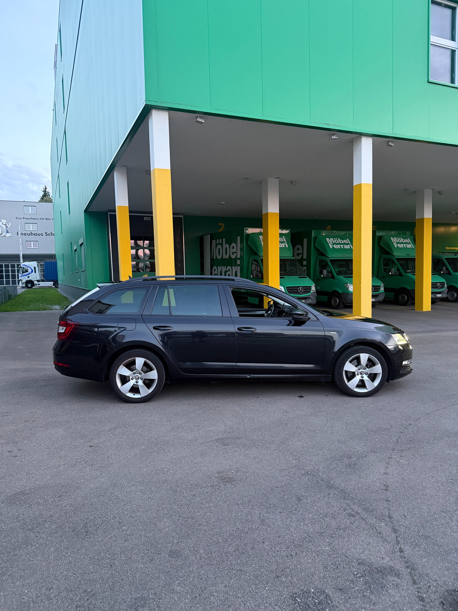 SKODA Octavia Combi 2.0 TDI Ambition 4x4 DSG-image-7