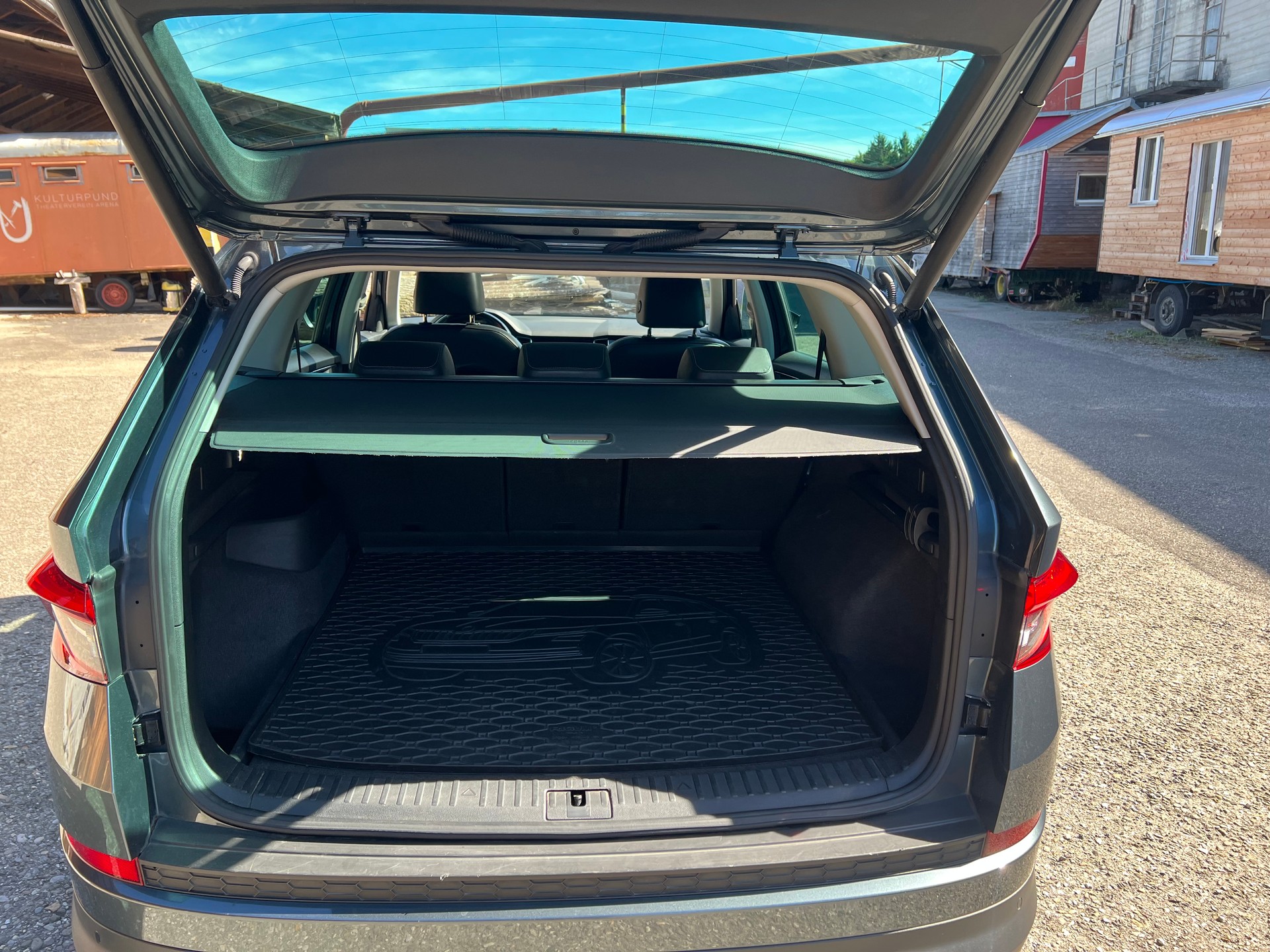 SKODA Kodiaq 2.0 TSI Sport Line DSG 4x4-image-11