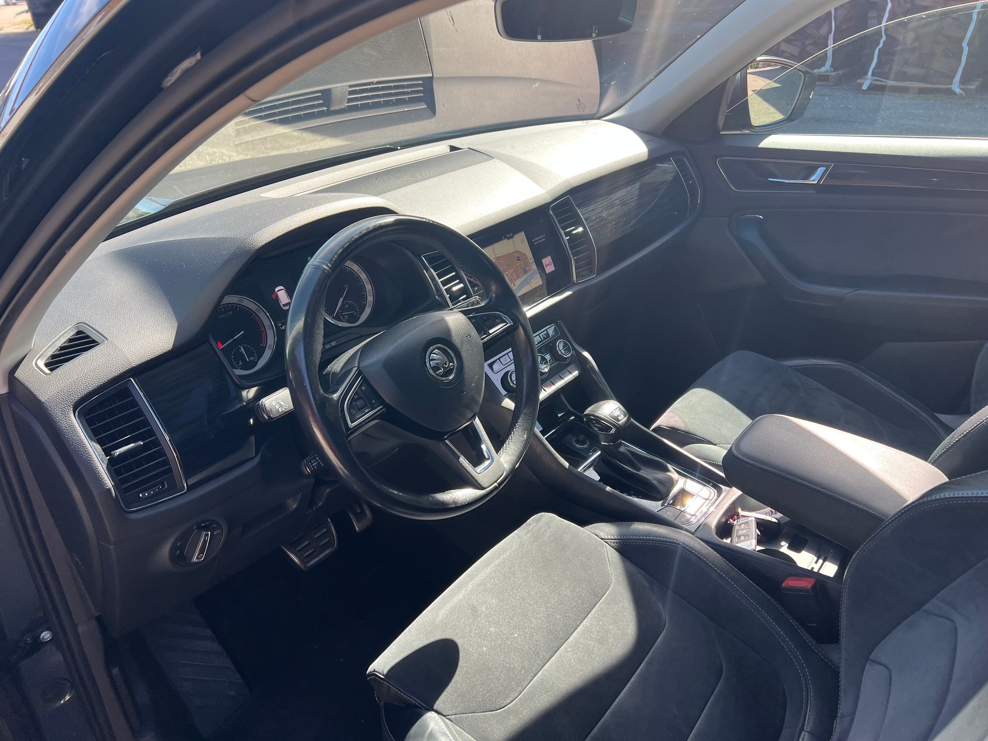 SKODA Kodiaq 2.0 TSI Sport Line DSG 4x4-image-6