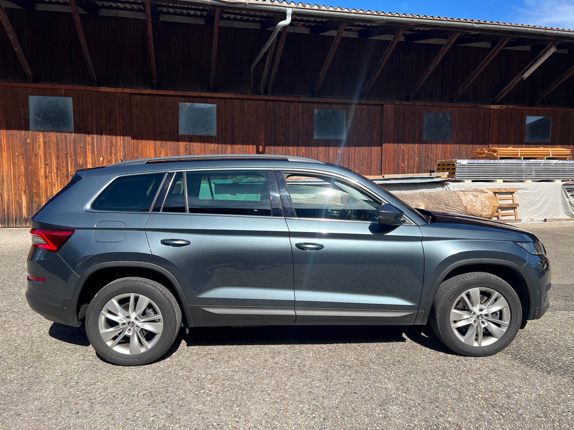 SKODA Kodiaq 2.0 TSI Sport Line DSG 4x4-image-4