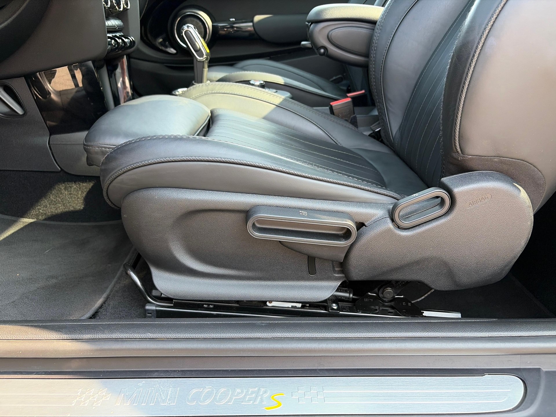 MINI F56 Cooper SE-image-15